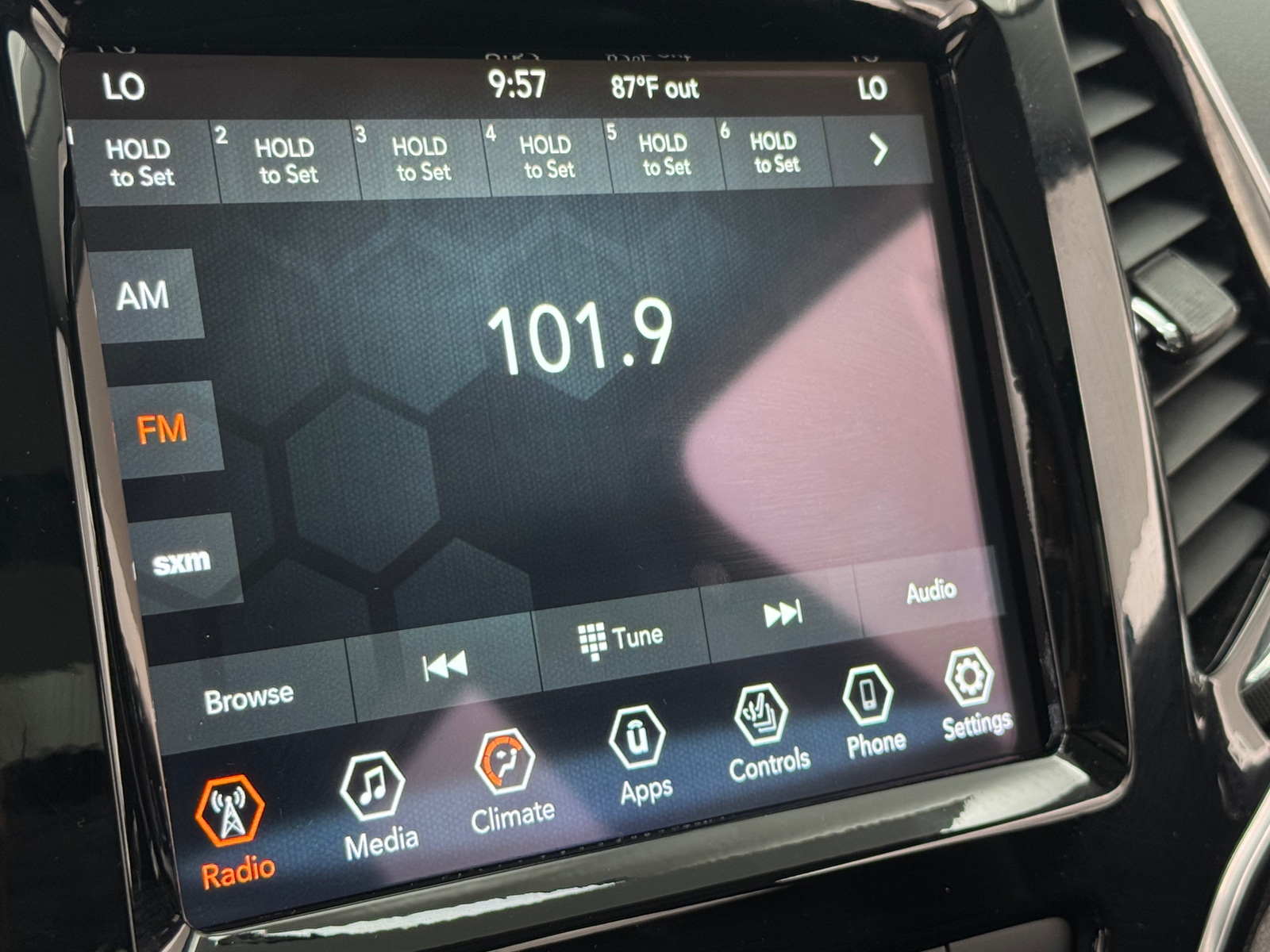 Thumbnail: 2022 Jeep Cherokee - 3