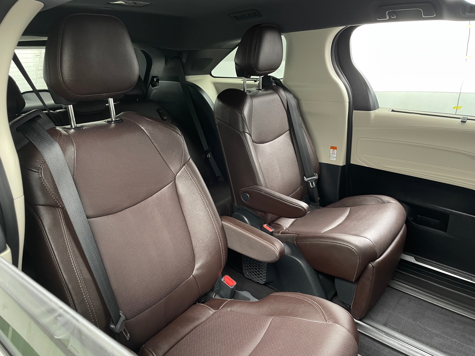 Thumbnail: 2024 Toyota Sienna - 5