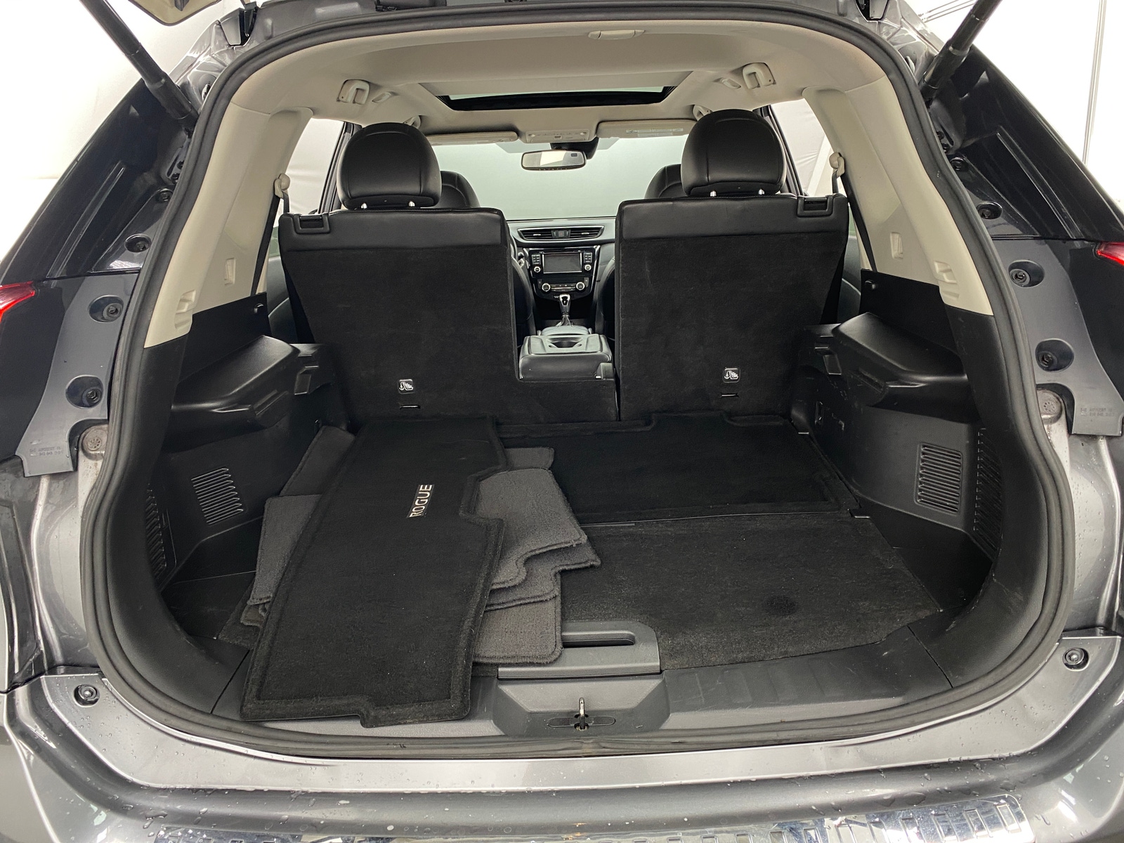 Thumbnail: 2017 Nissan Rogue - 6