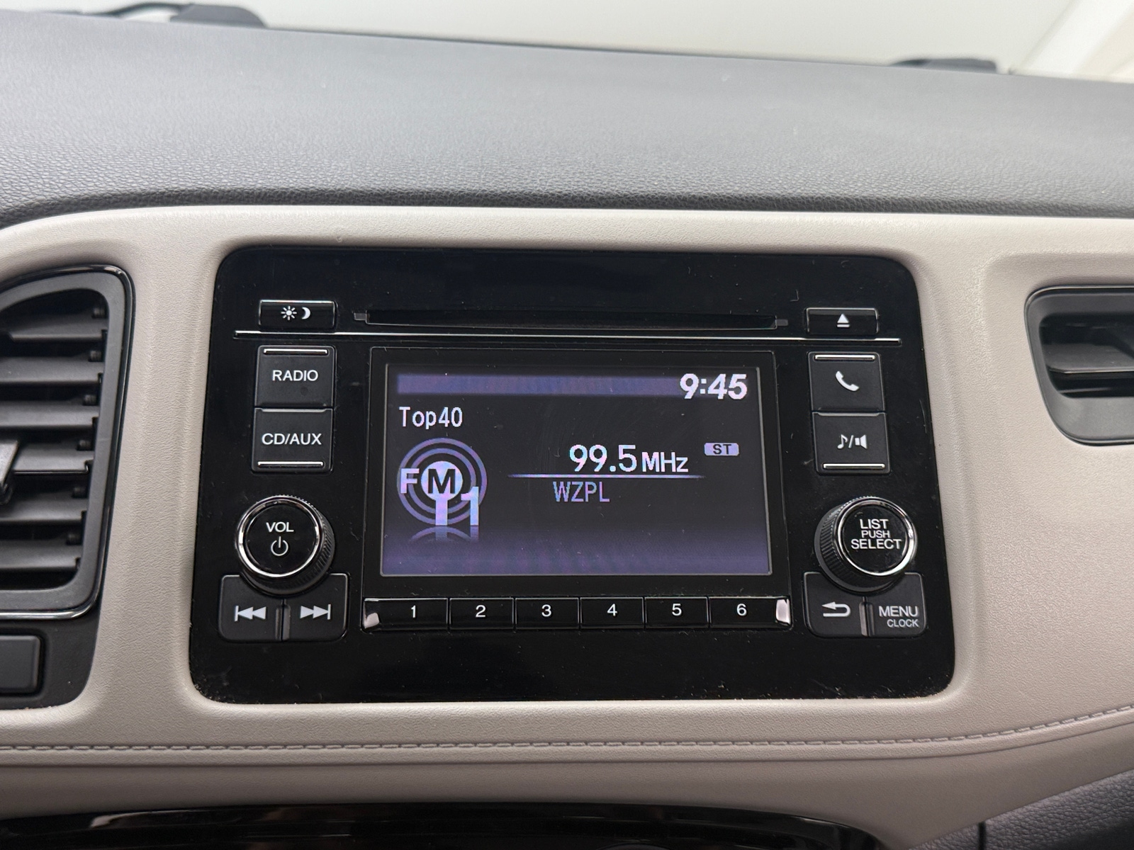 Thumbnail: 2017 Honda HR-V - 4