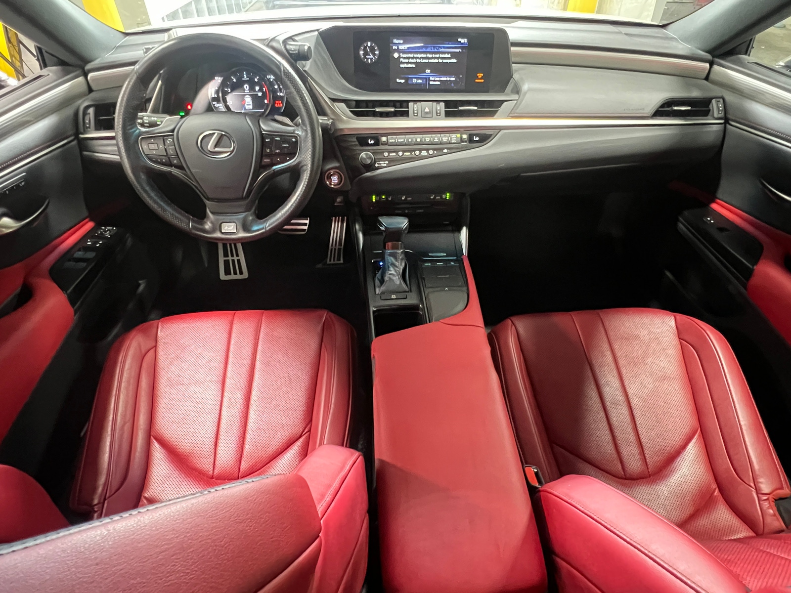 Thumbnail: 2020 Lexus ES - 2