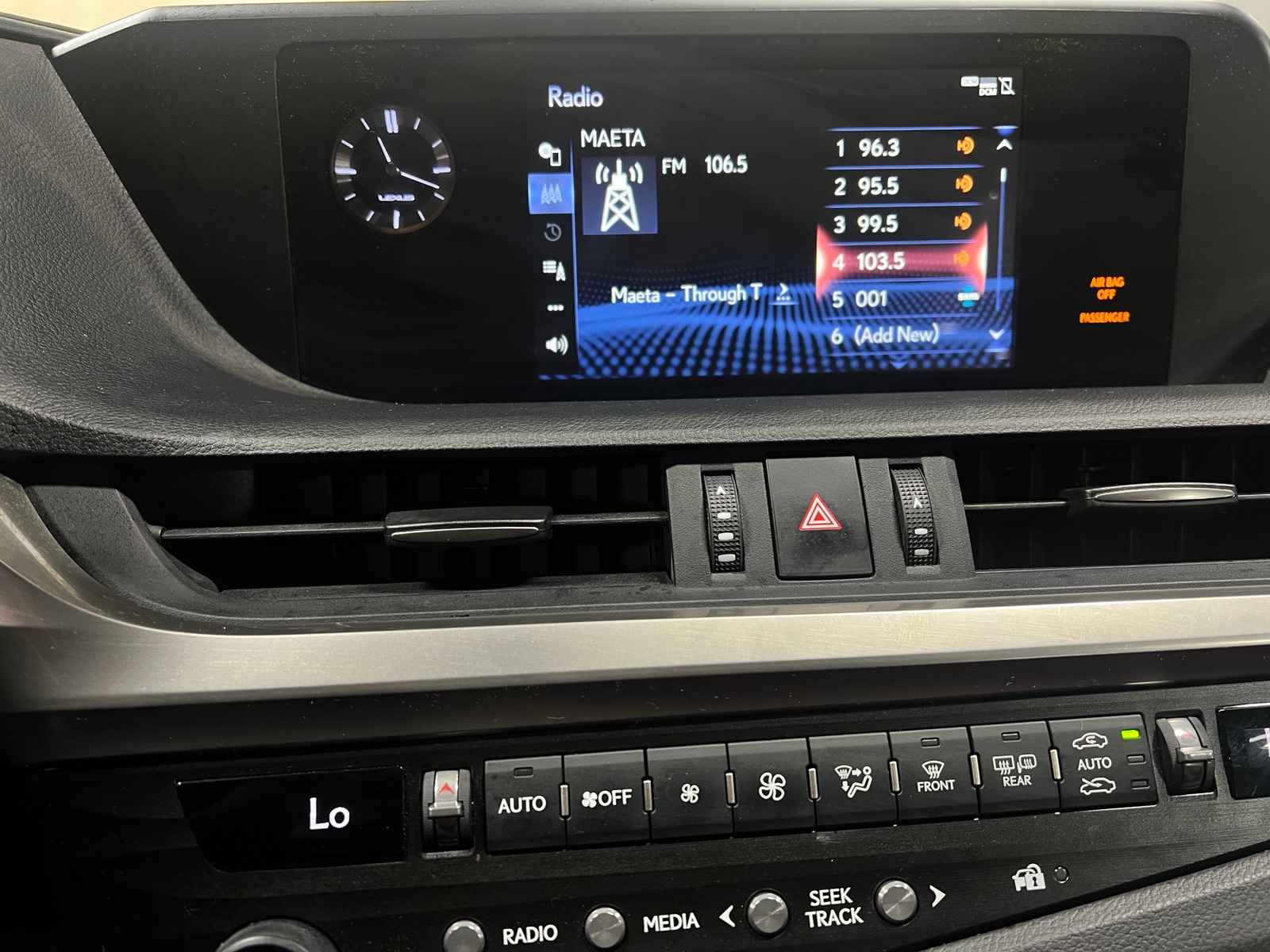 Thumbnail: 2020 Lexus ES - 3