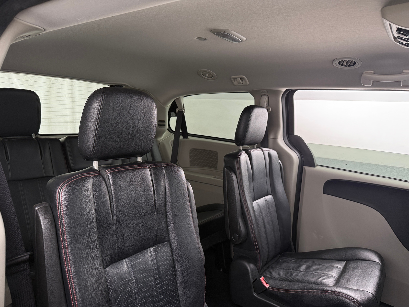 Thumbnail: 2019 Dodge Grand Caravan - 6