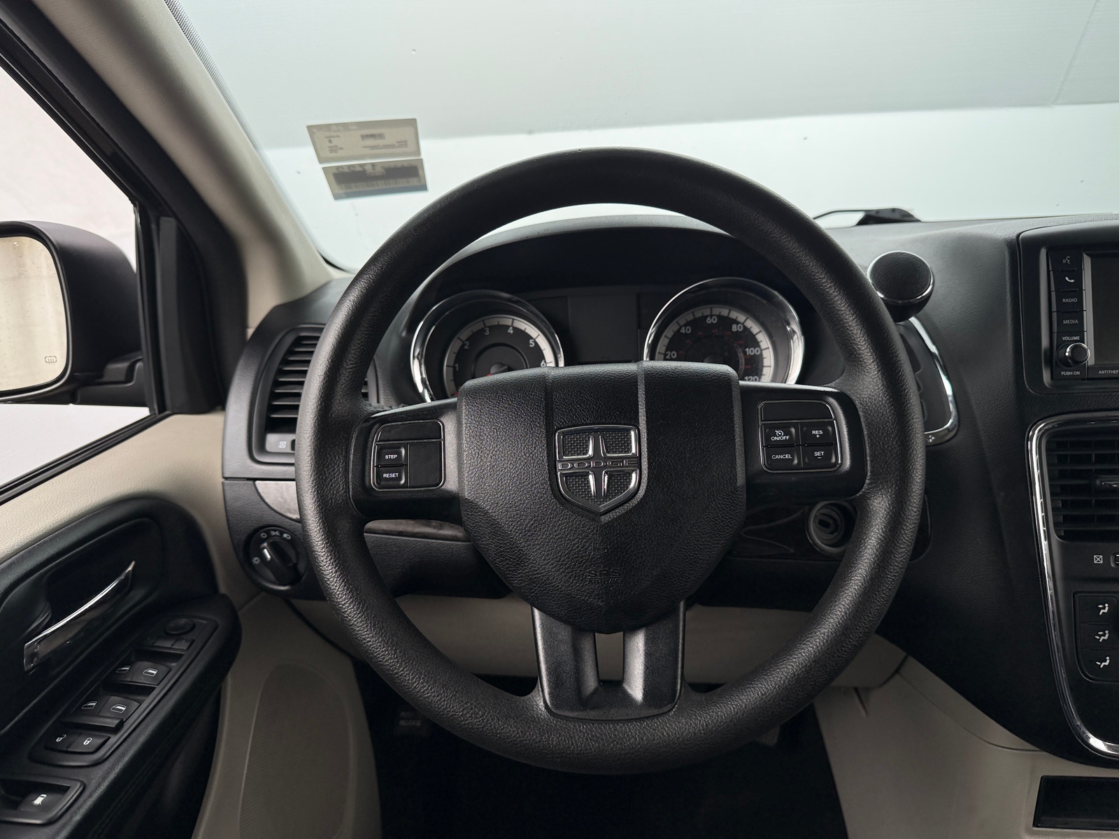Thumbnail: 2019 Dodge Grand Caravan - 5