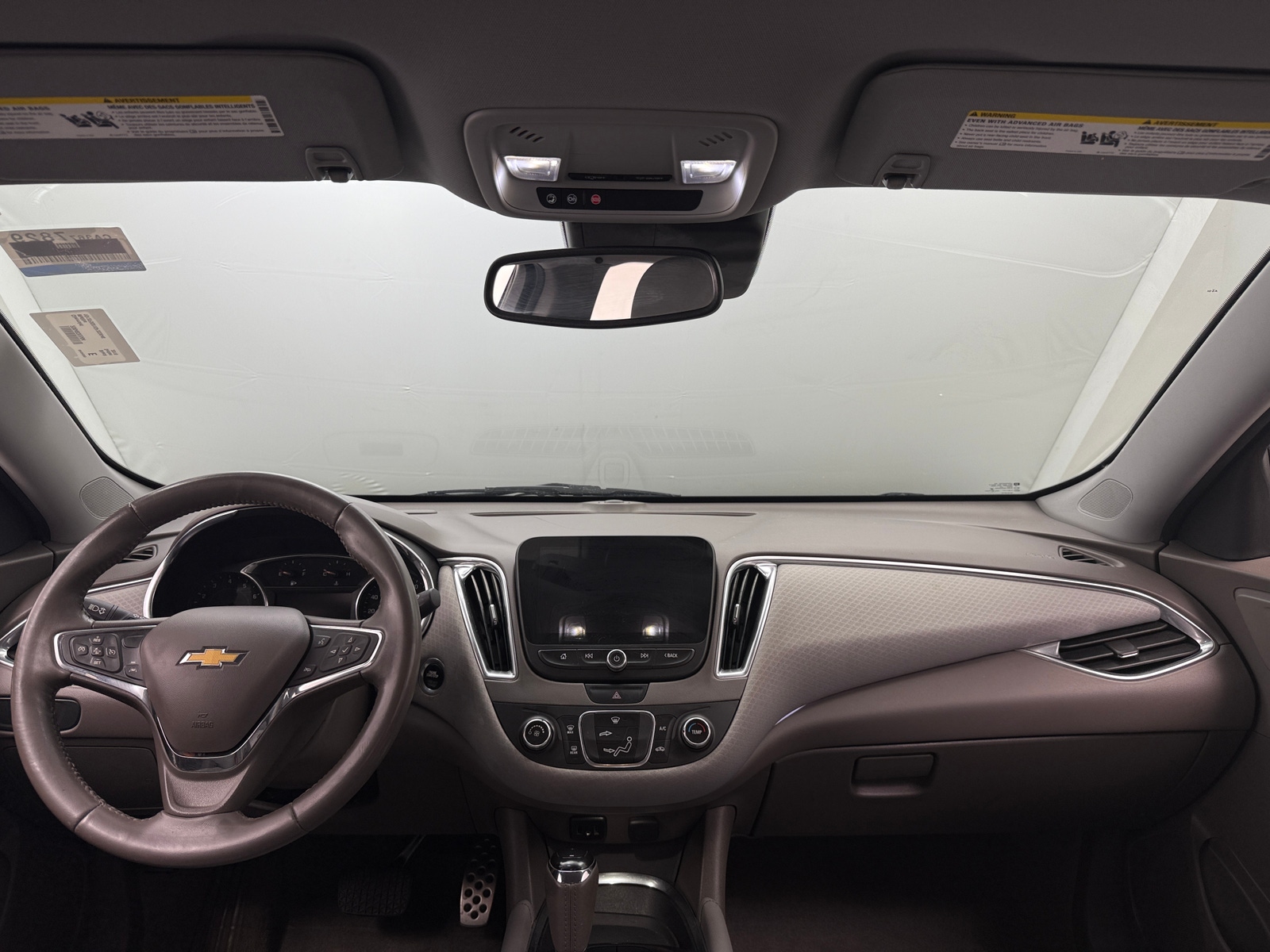Thumbnail: 2016 Chevrolet Malibu - 3