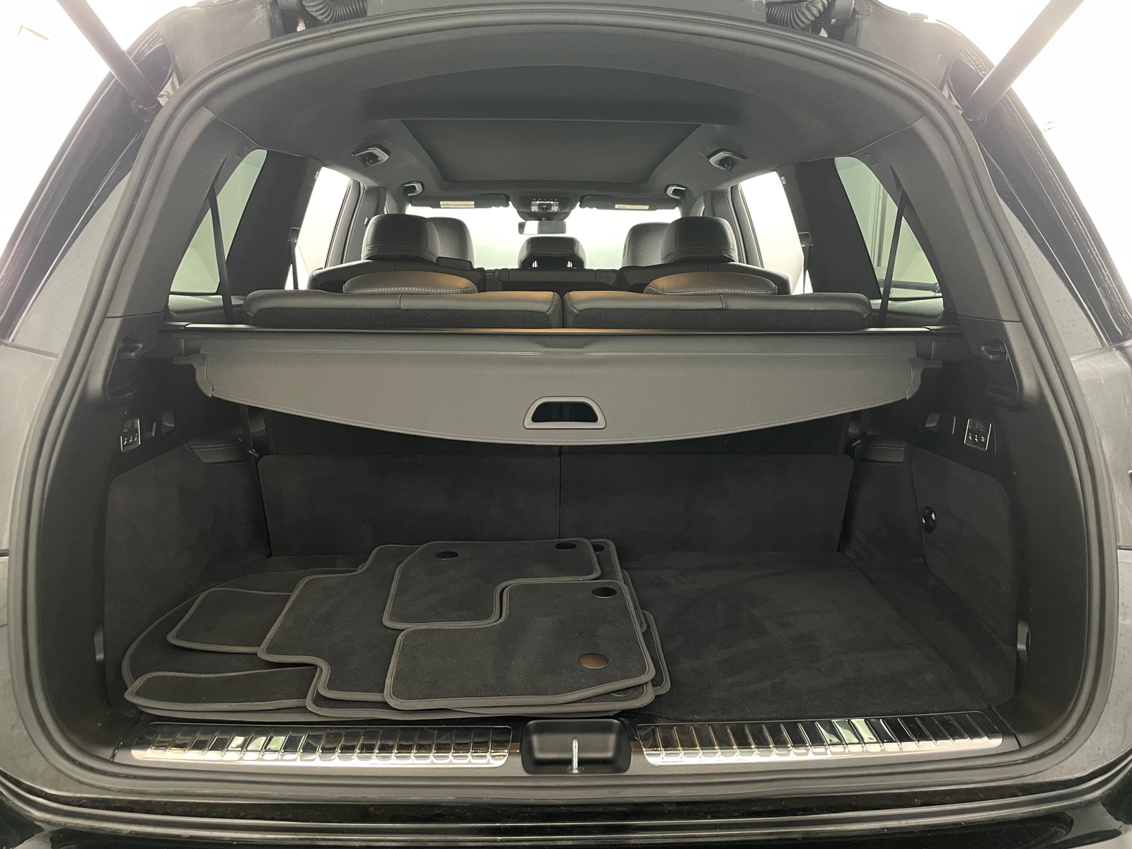 Thumbnail: 2024 Mercedes-Benz GLS - 6