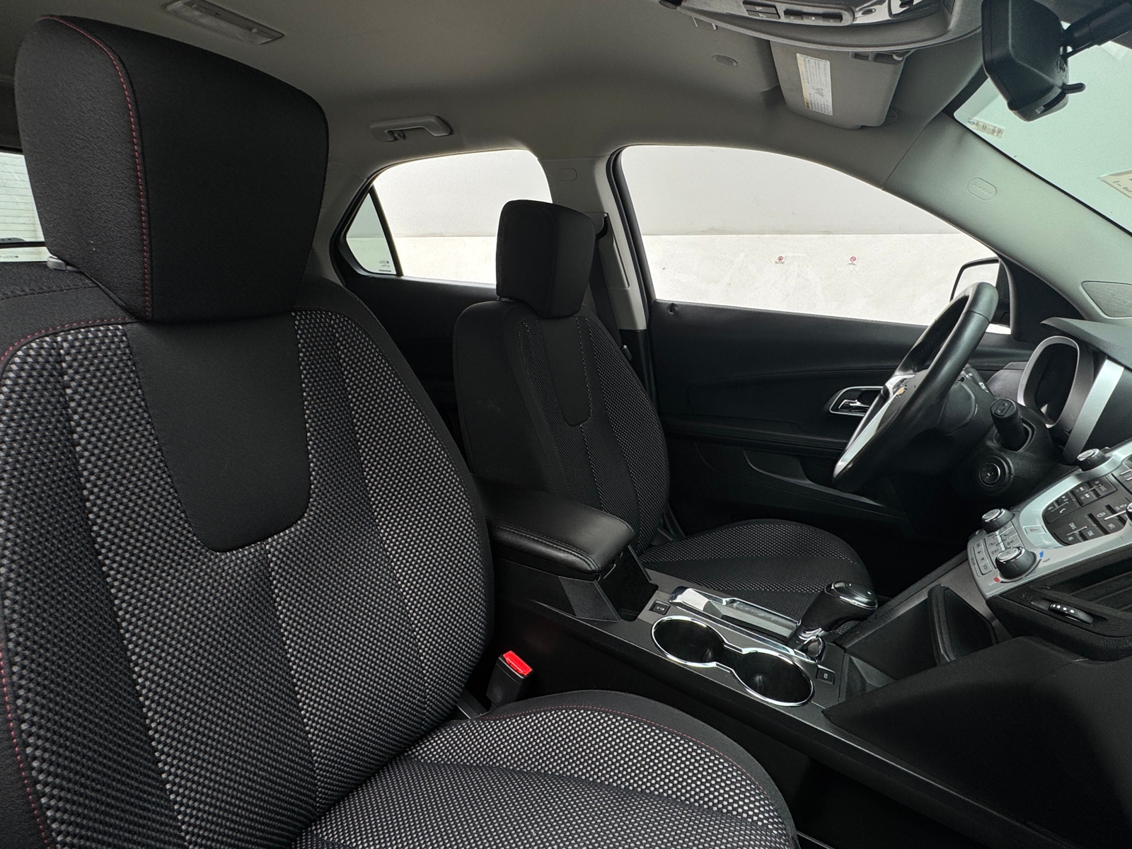 Thumbnail: 2017 Chevrolet Equinox - 2