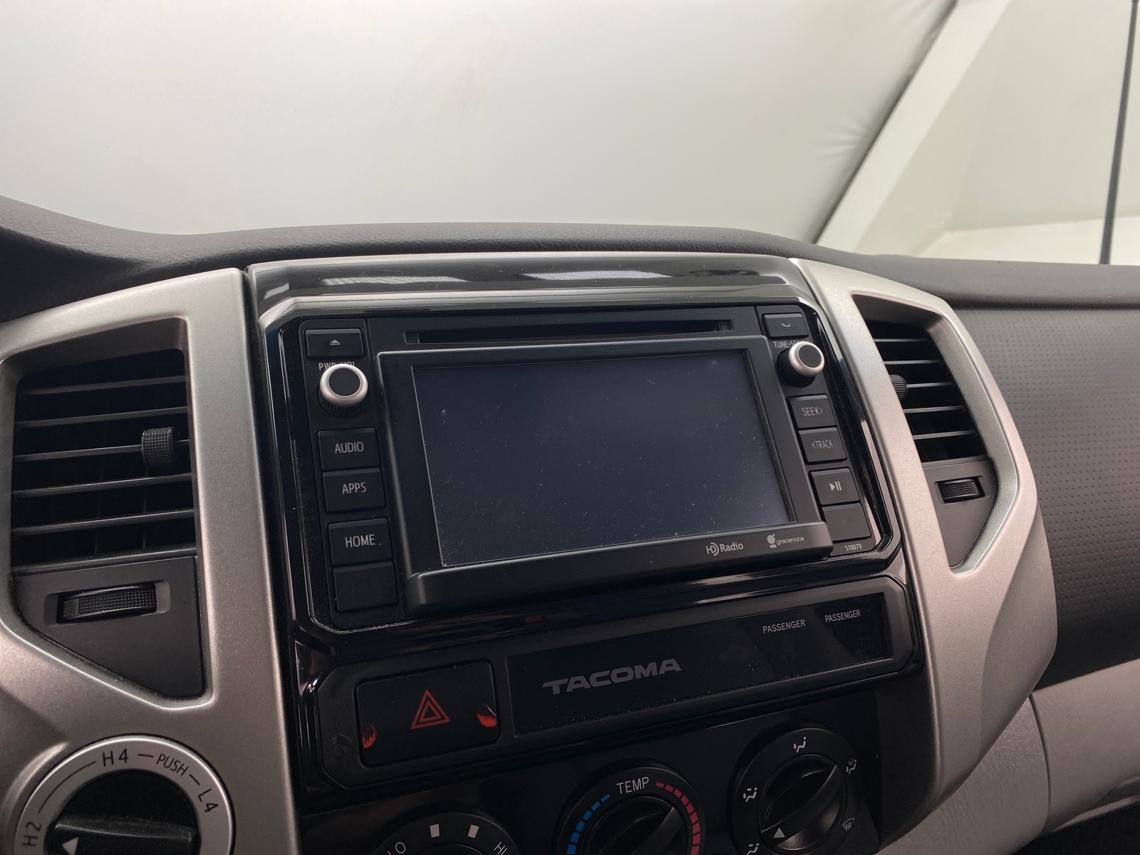 Thumbnail: 2015 Toyota Tacoma - 4