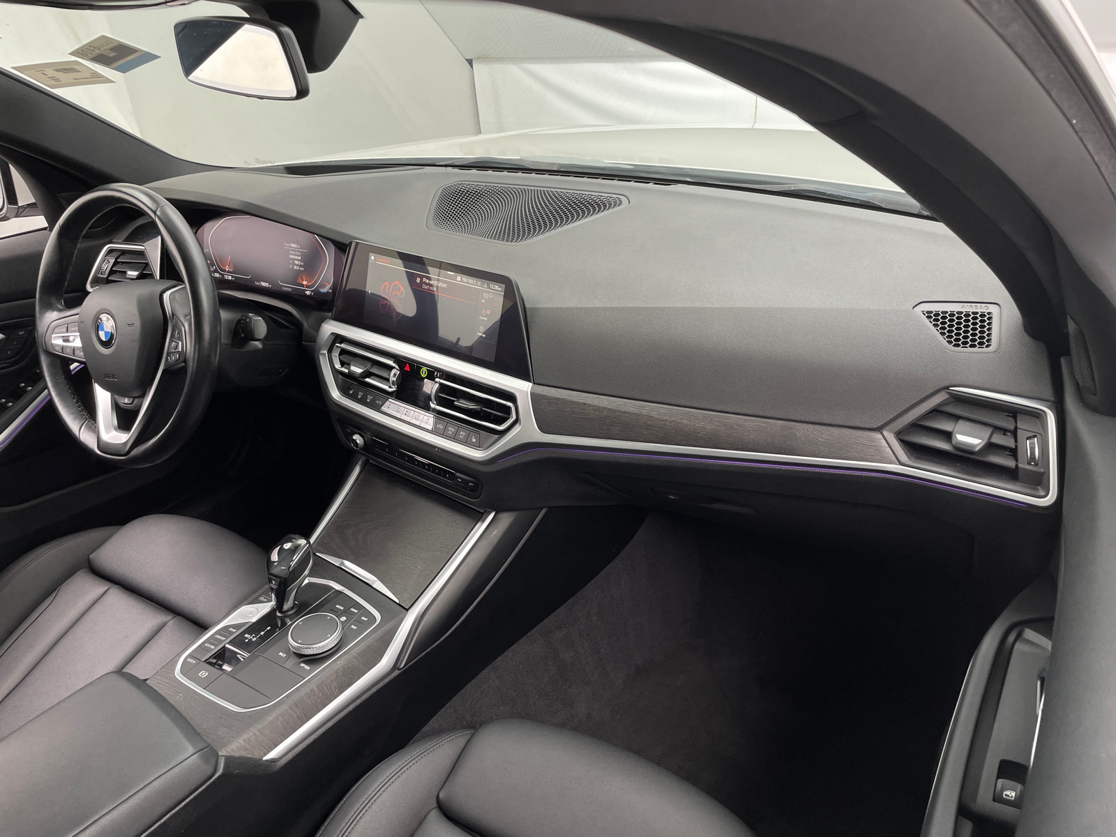 Thumbnail: 2021 BMW 3 Series - 2