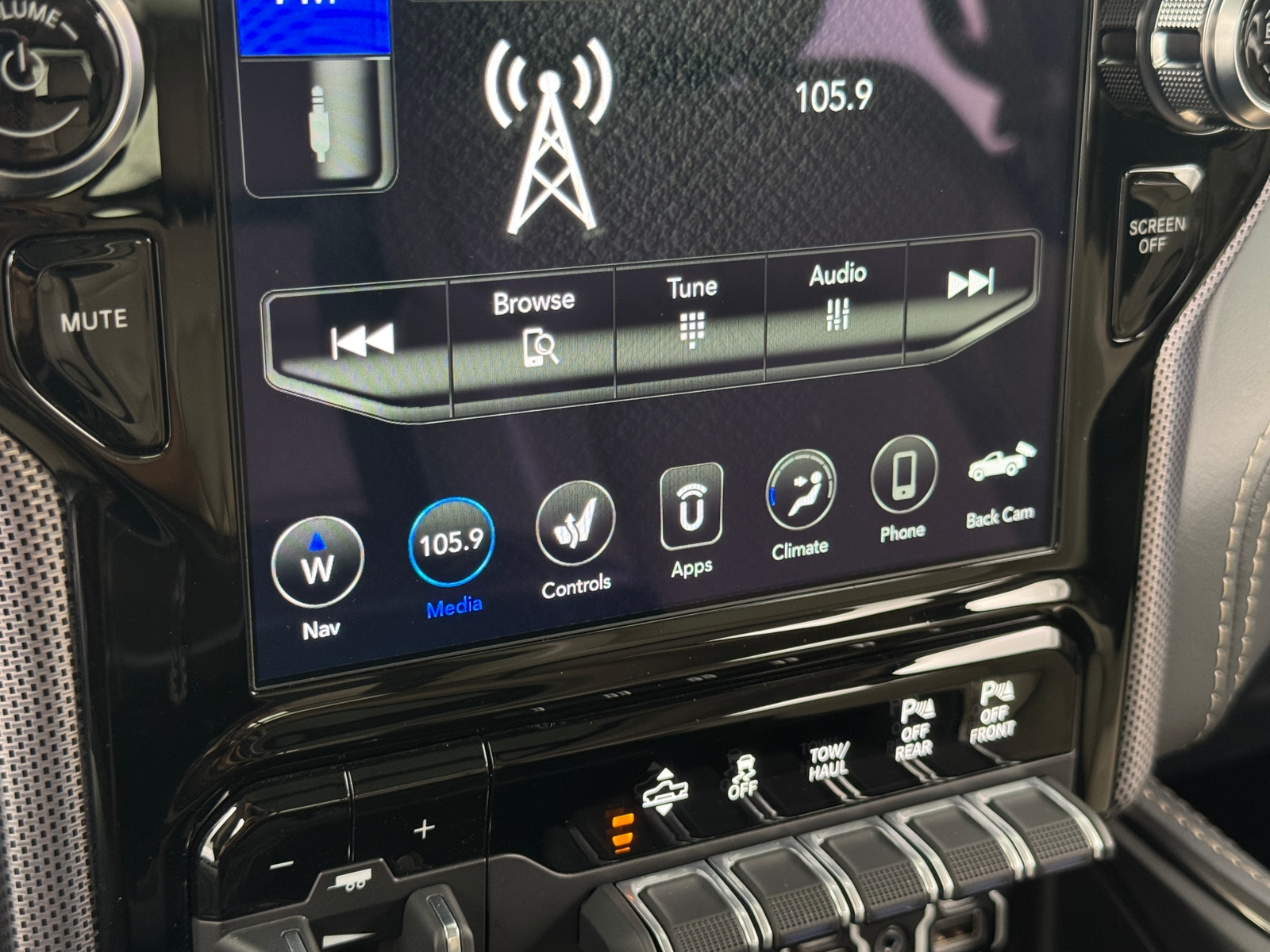 Thumbnail: 2020 RAM 1500 - 3