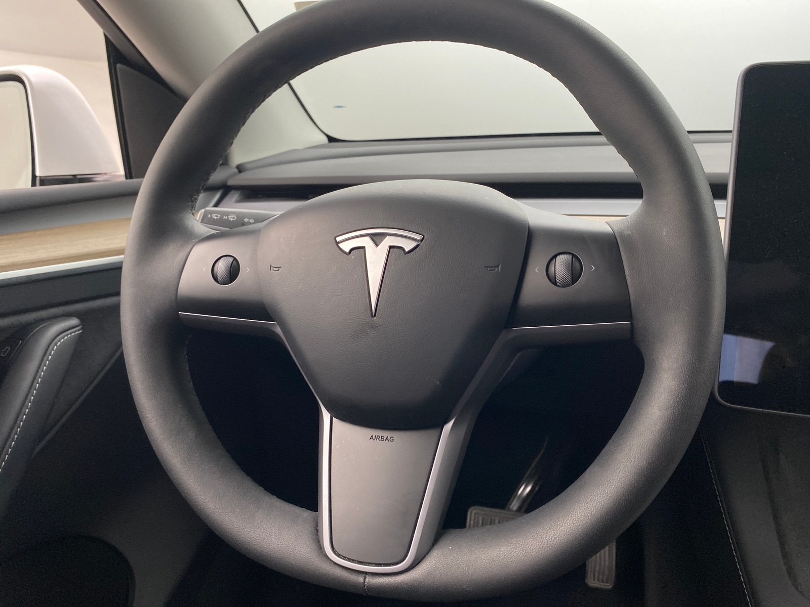 Thumbnail: 2023 Tesla Model Y - 4