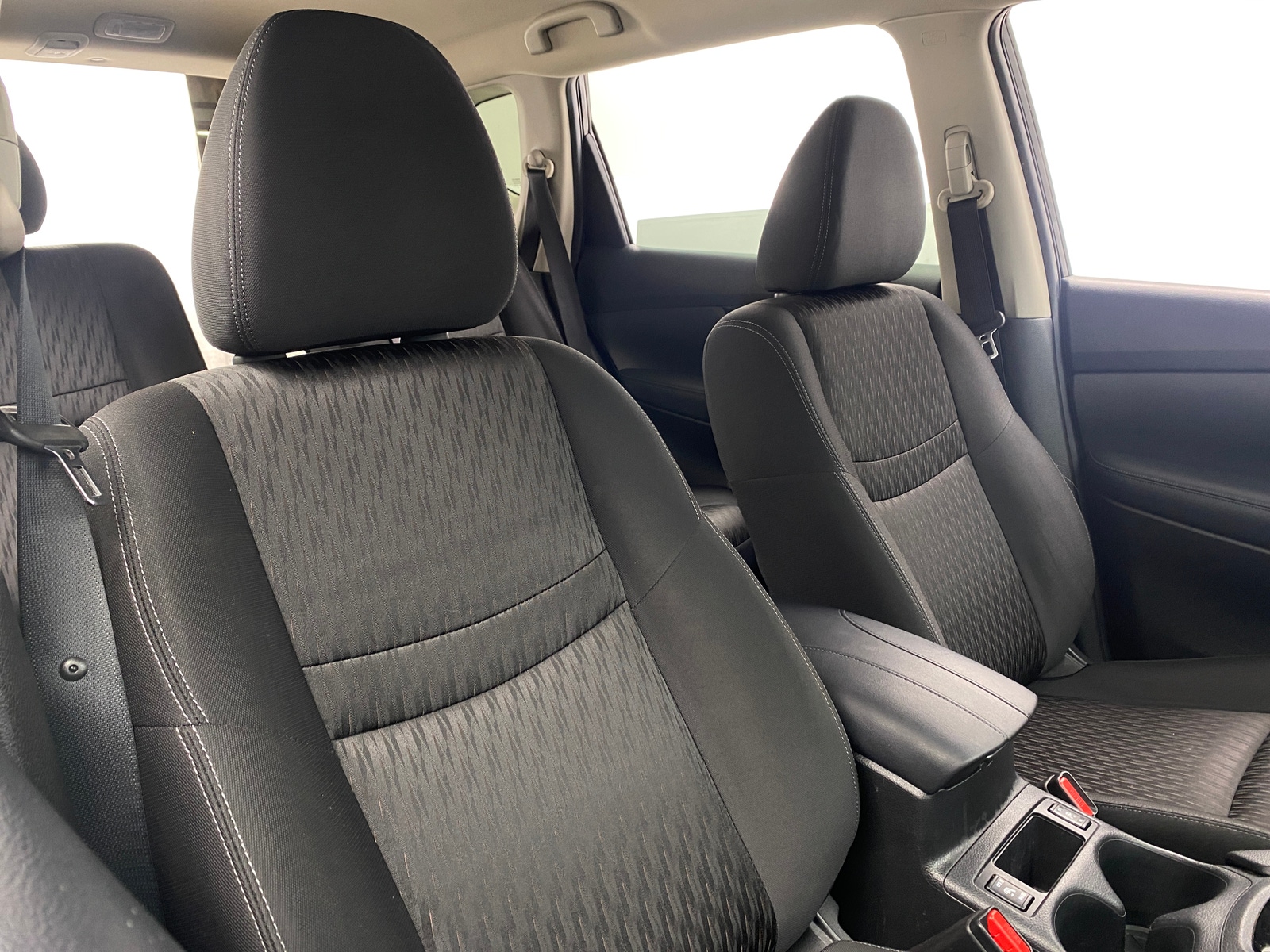 Thumbnail: 2019 Nissan Rogue - 2