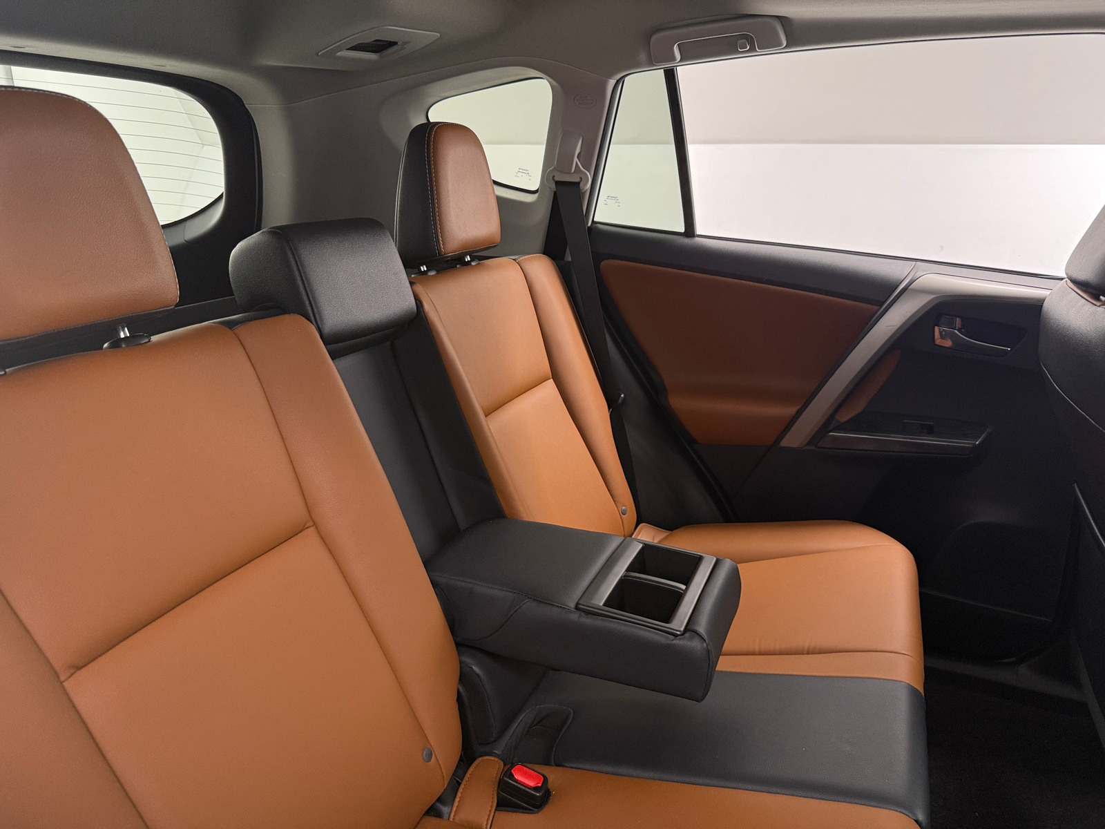 Thumbnail: 2017 Toyota RAV4 - 5