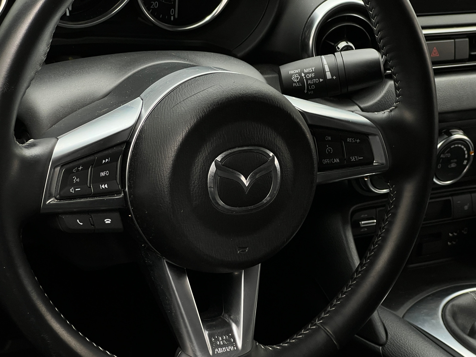 Thumbnail: 2021 Mazda MX-5 Miata - 4