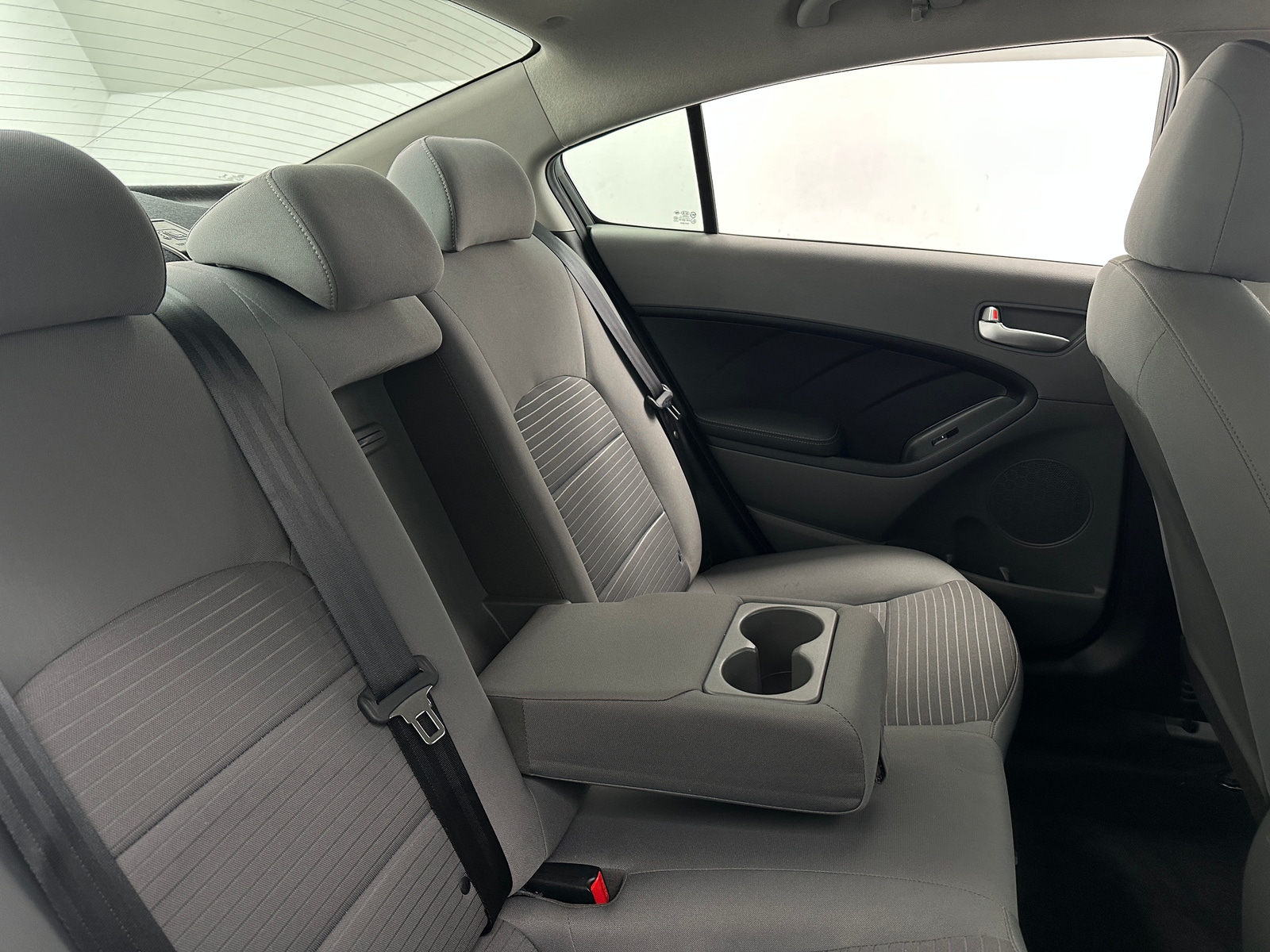 Thumbnail: 2018 Kia Forte - 6