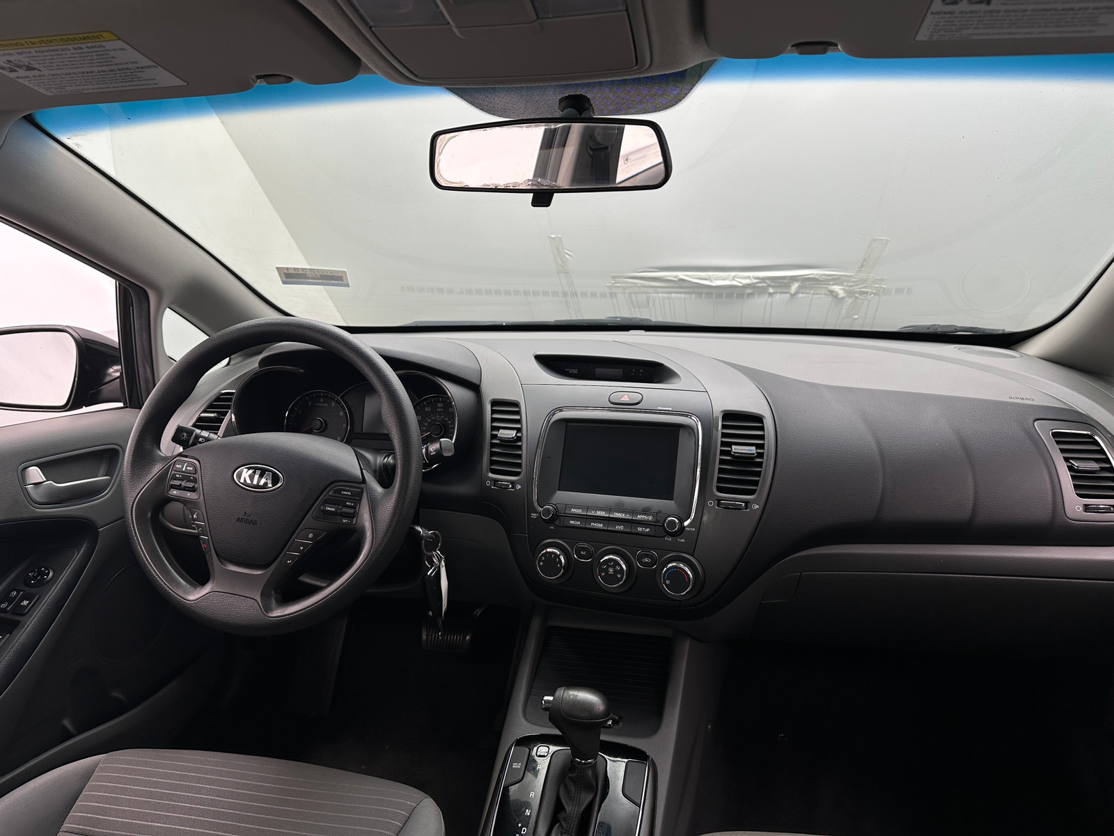 Thumbnail: 2018 Kia Forte - 3