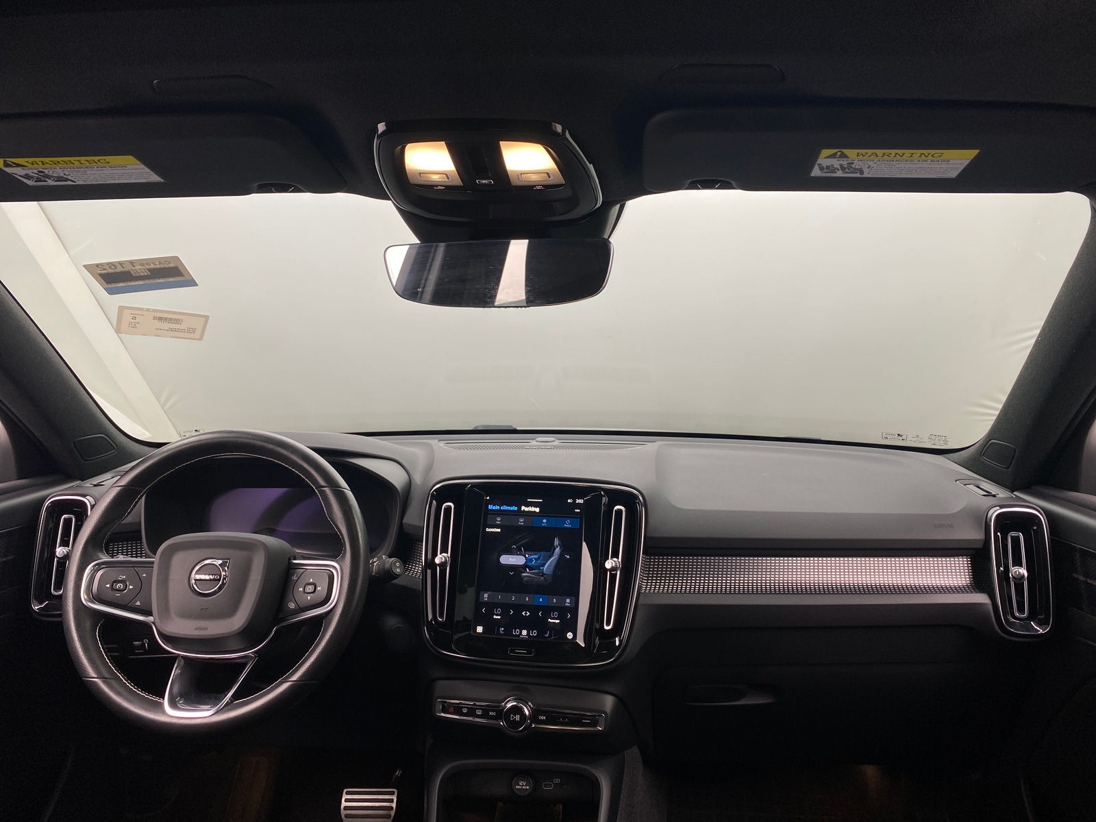 Thumbnail: 2021 Volvo XC40 - 3