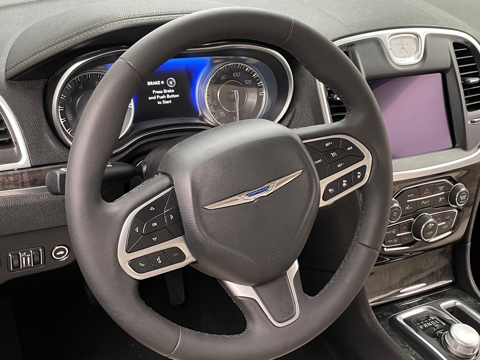 Thumbnail: 2023 Chrysler 300 - 4