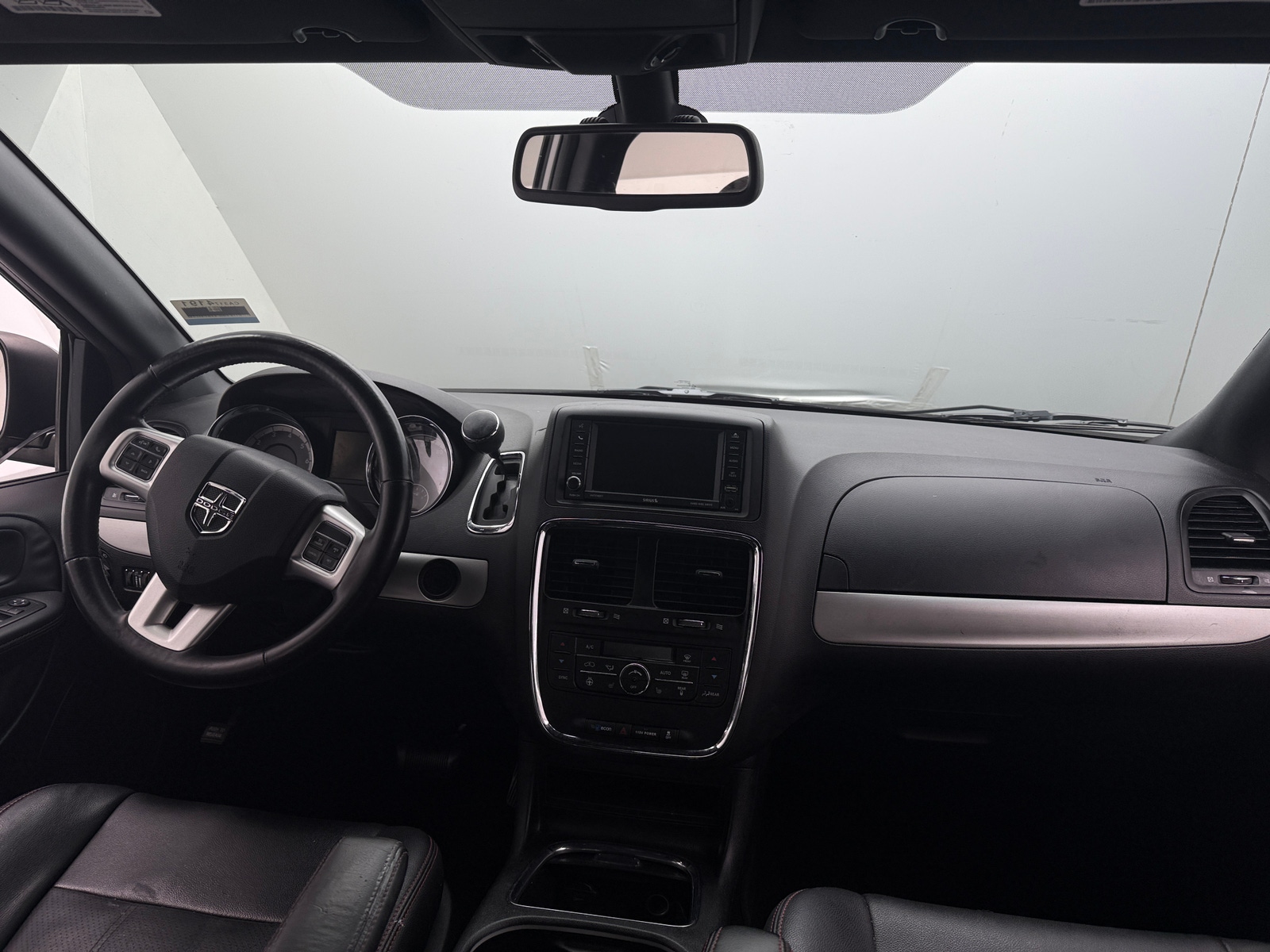 Thumbnail: 2018 Dodge Grand Caravan - 2