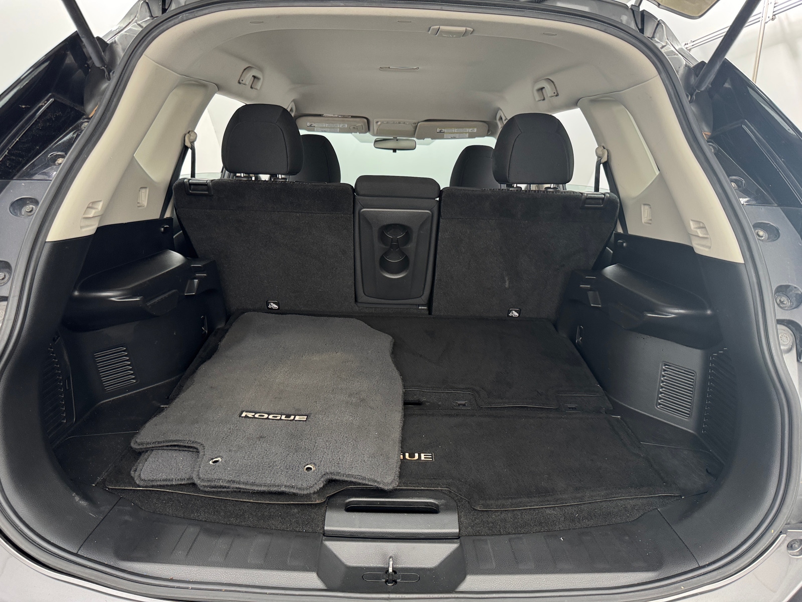 Thumbnail: 2017 Nissan Rogue - 7