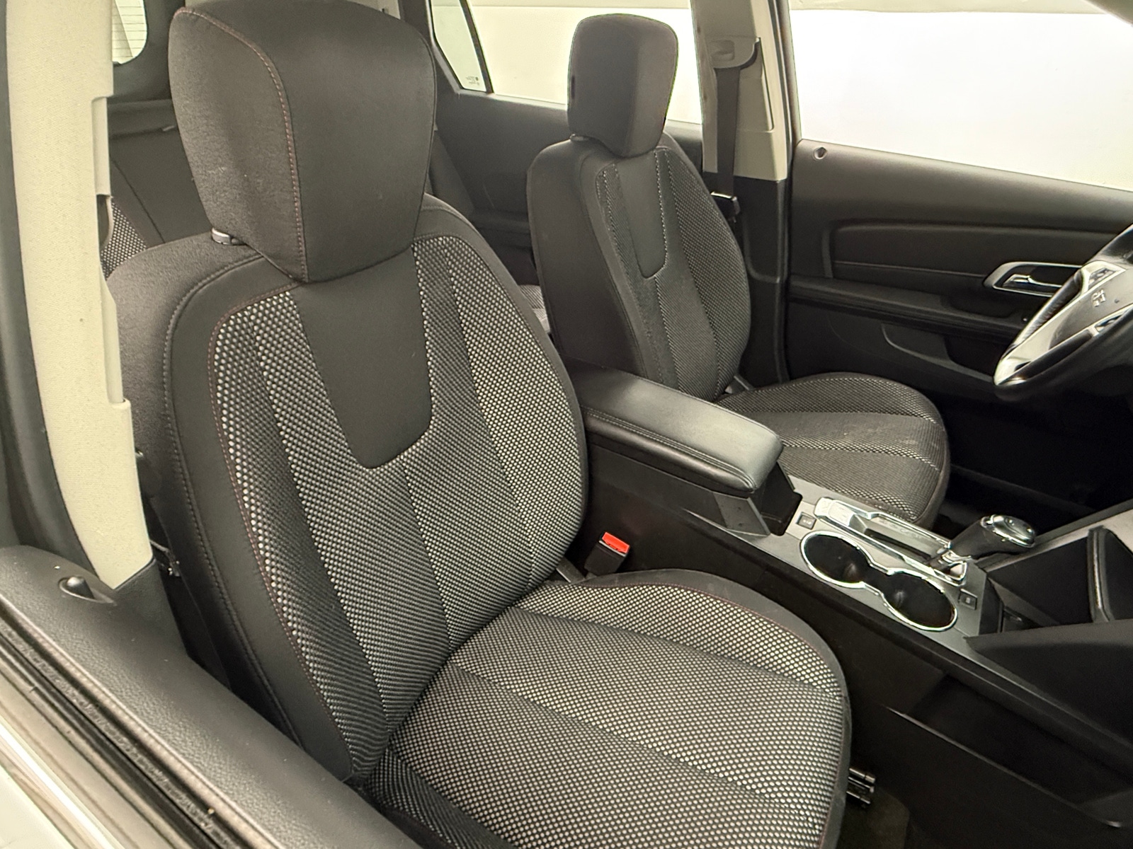 Thumbnail: 2017 GMC Terrain - 2