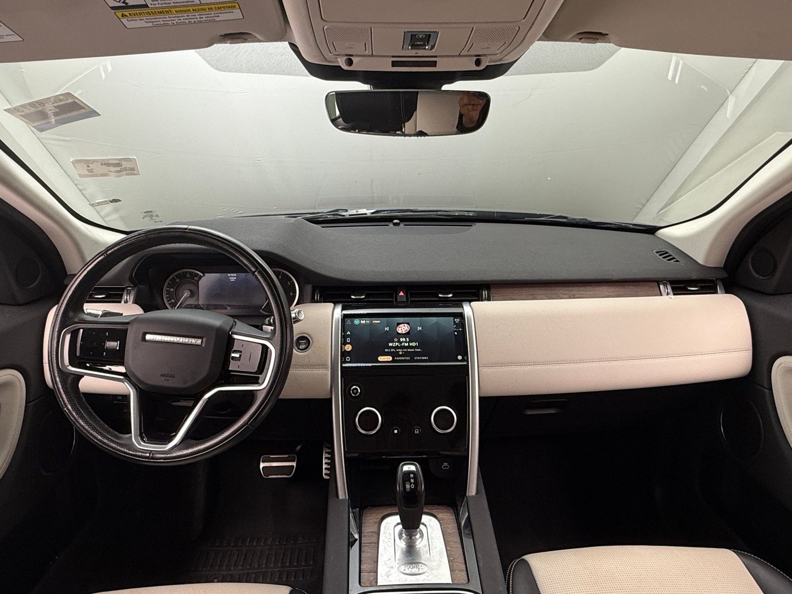 Thumbnail: 2022 Land Rover Discovery Sport - 2