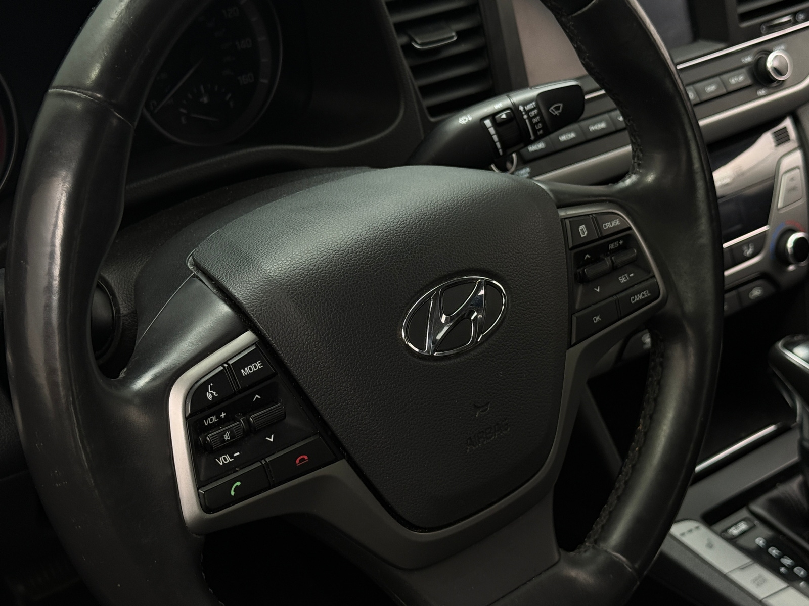 Thumbnail: 2017 Hyundai Elantra - 5