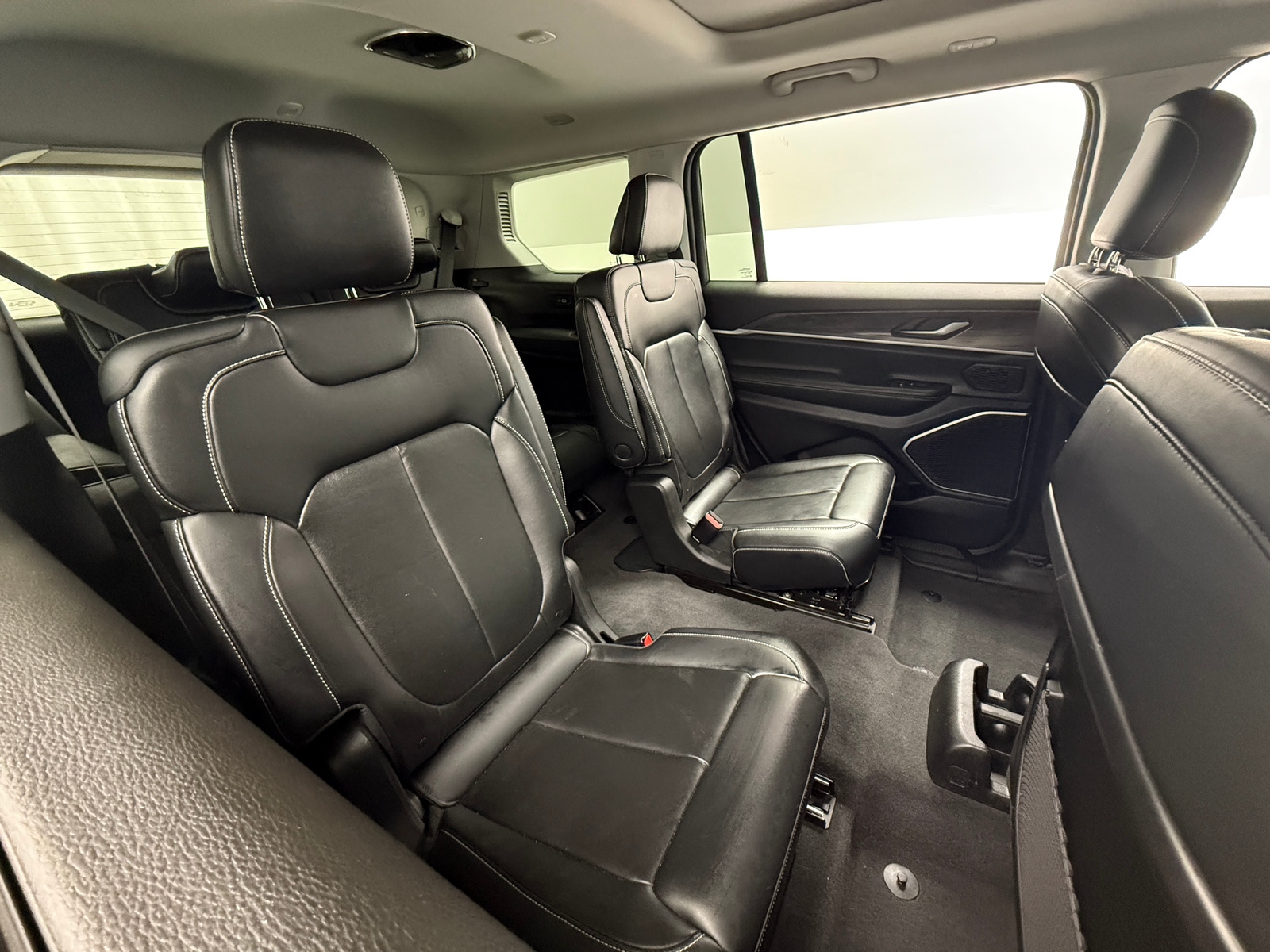 Thumbnail: 2021 Jeep Grand Cherokee L - 5