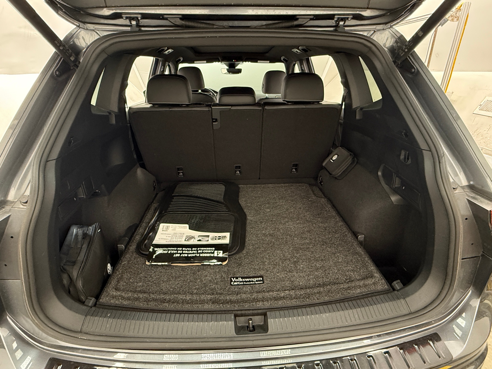 Thumbnail: 2022 Volkswagen Tiguan - 6