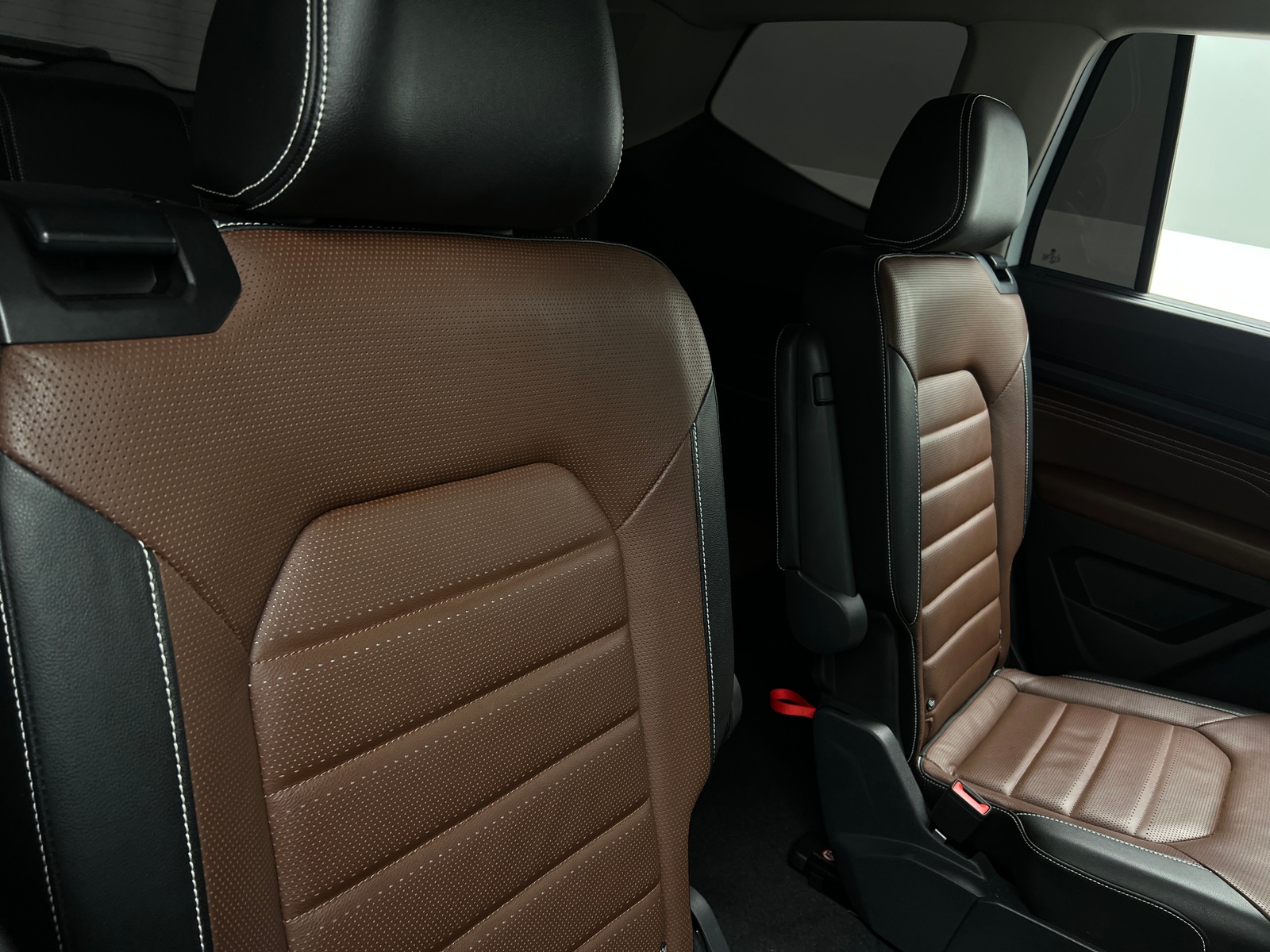 Thumbnail: 2023 Volkswagen Atlas - 5