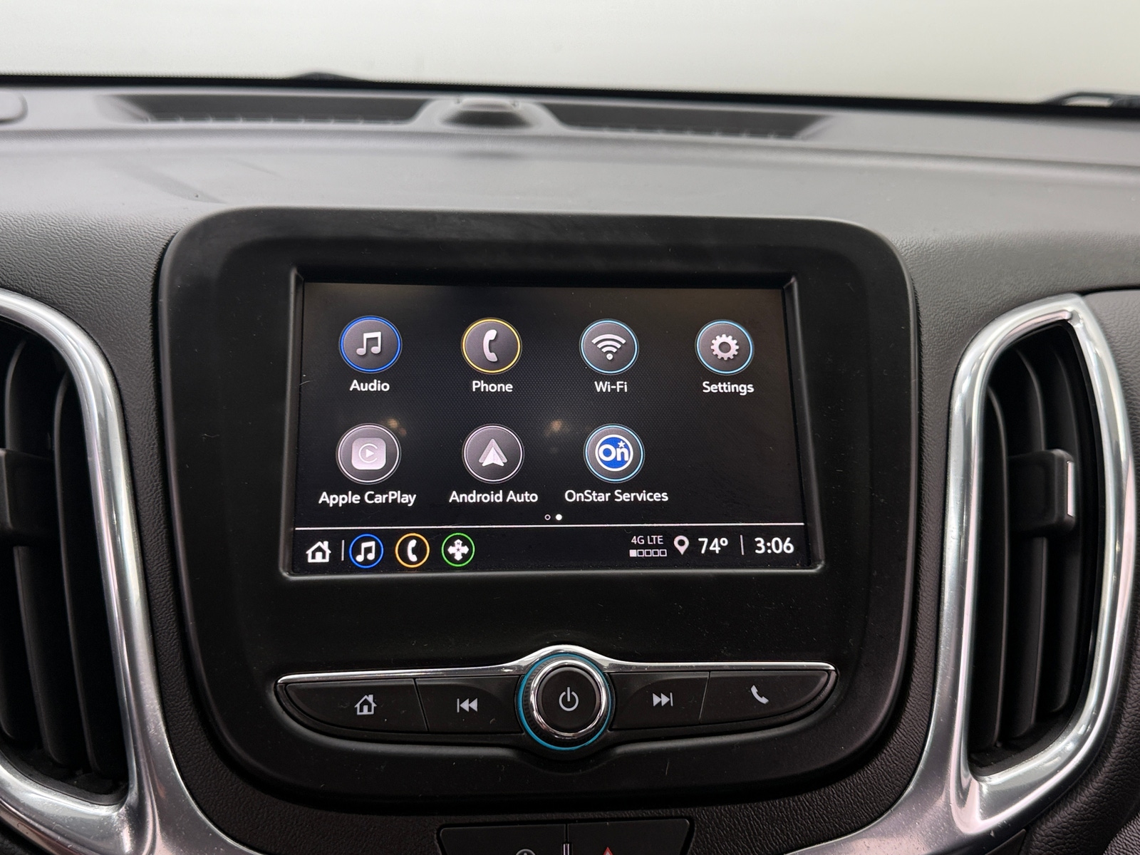 Thumbnail: 2023 Chevrolet Equinox - 4