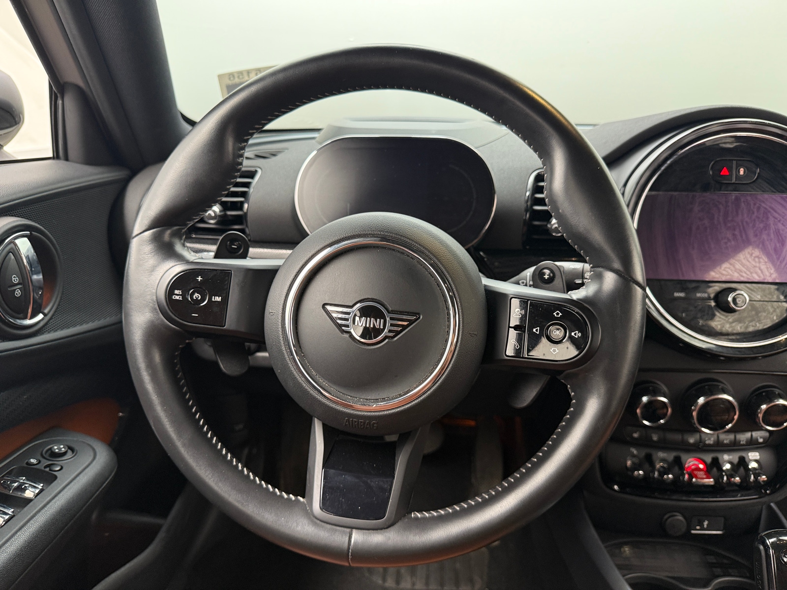 Thumbnail: 2022 MINI Cooper Clubman - 4