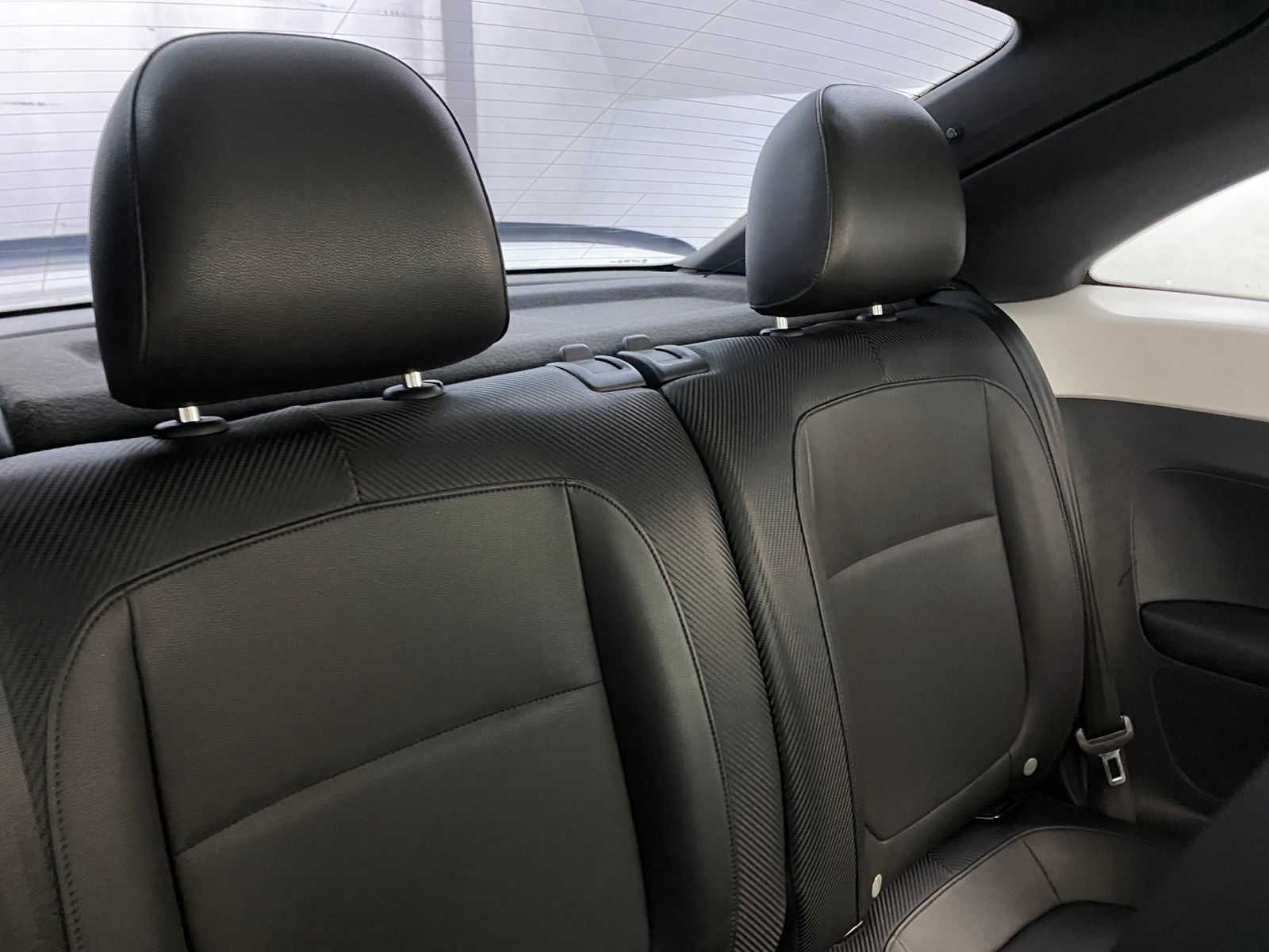 Thumbnail: 2012 Volkswagen Beetle - 4