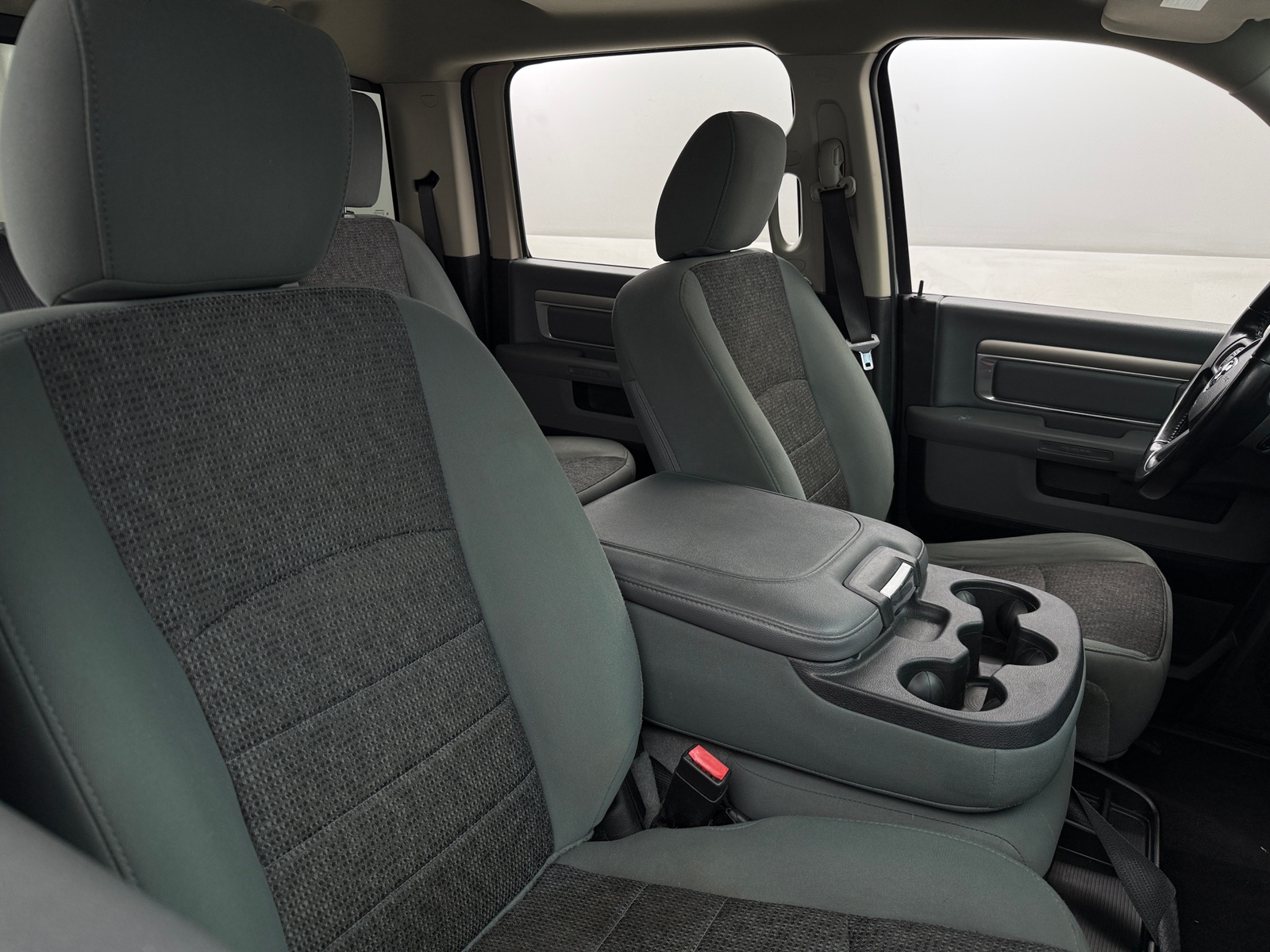 Thumbnail: 2019 RAM 1500 Classic - 2