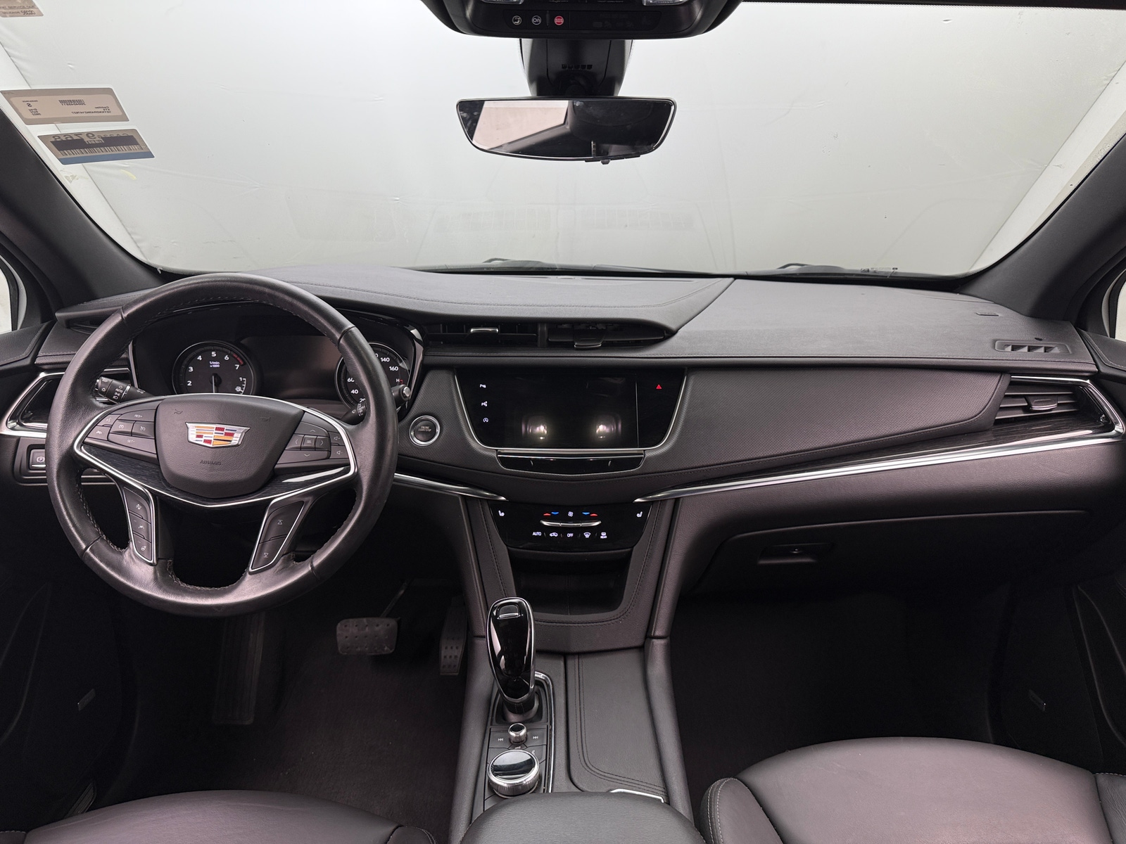 Thumbnail: 2022 Cadillac XT5 - 2