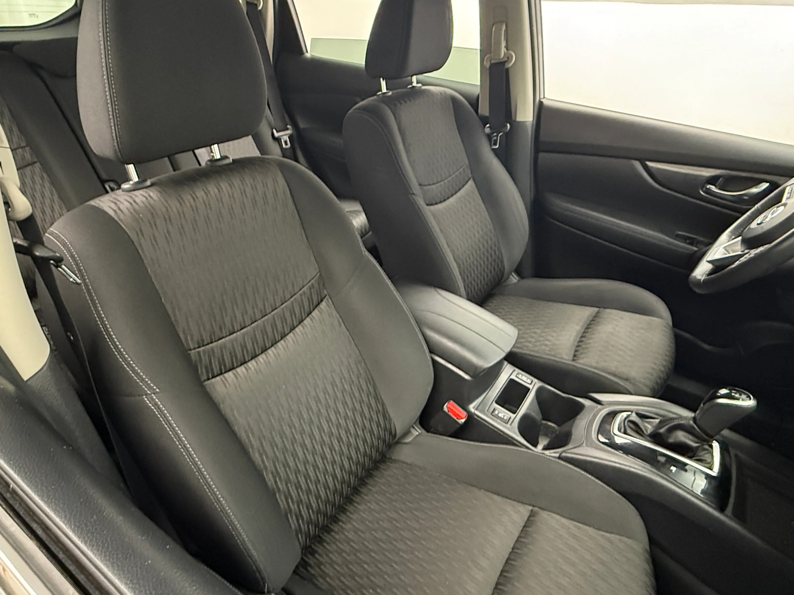 Thumbnail: 2017 Nissan Rogue - 2