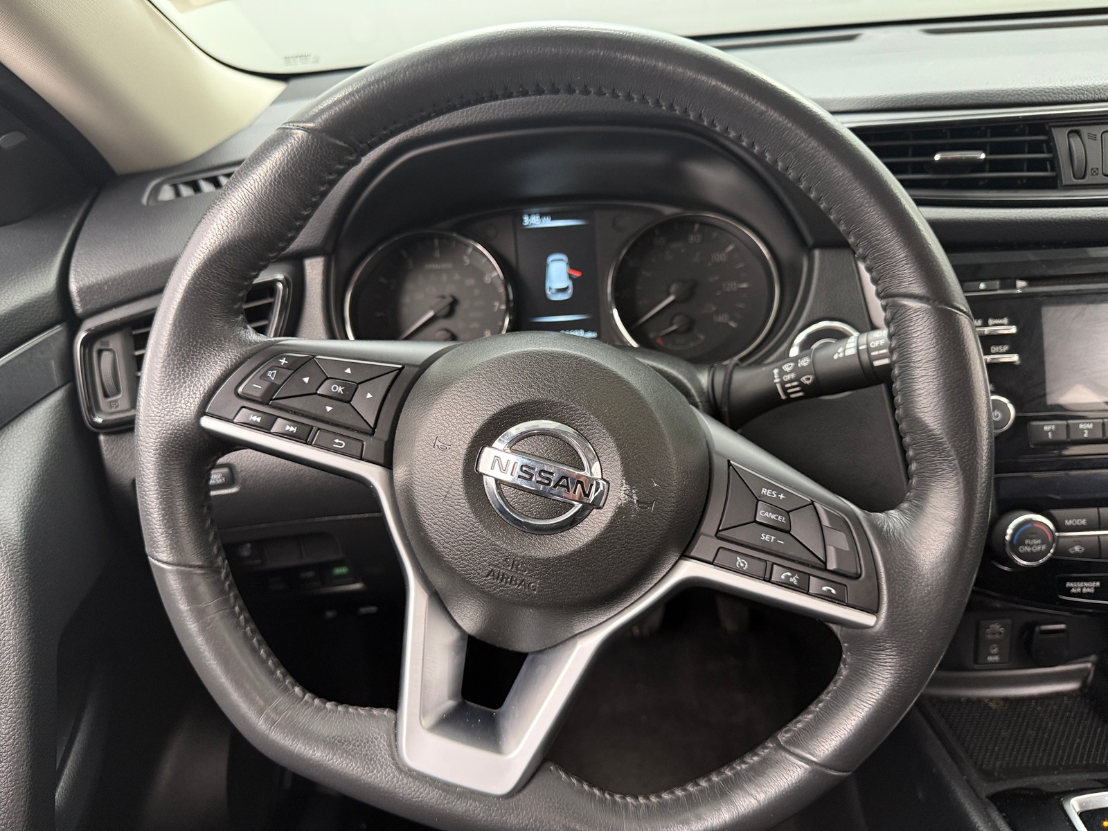 Thumbnail: 2017 Nissan Rogue - 5
