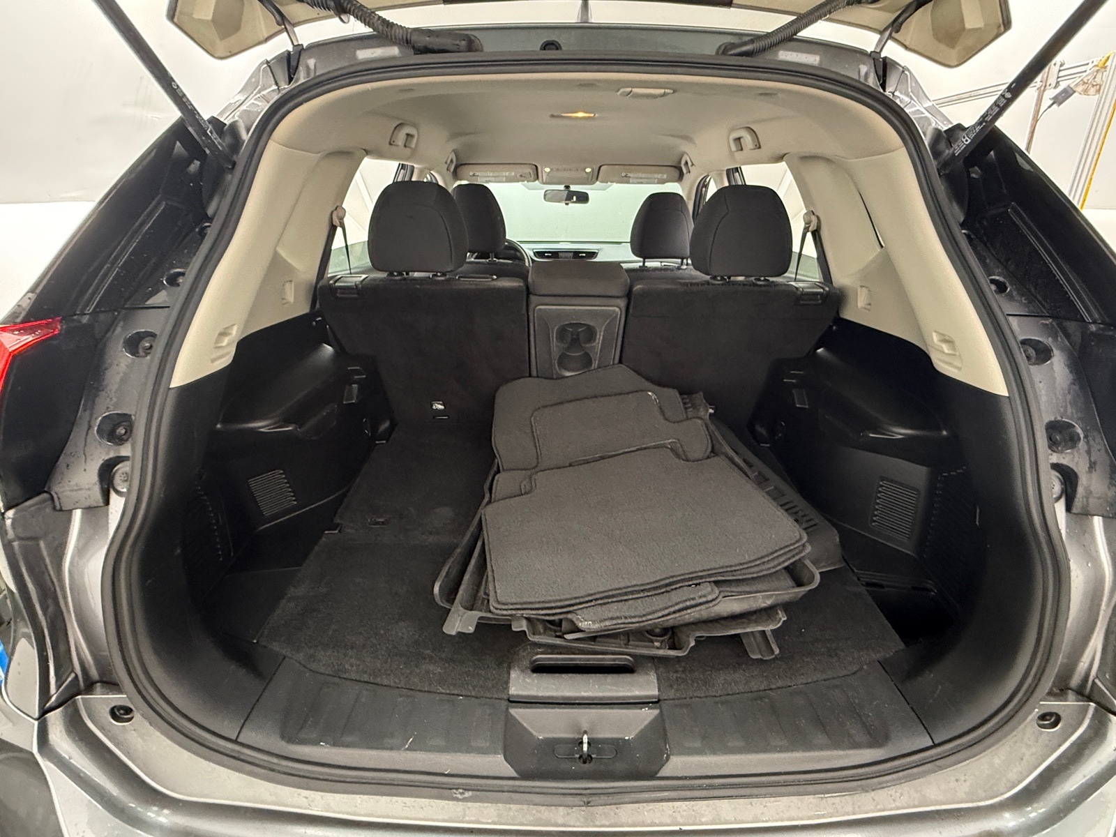 Thumbnail: 2017 Nissan Rogue - 7