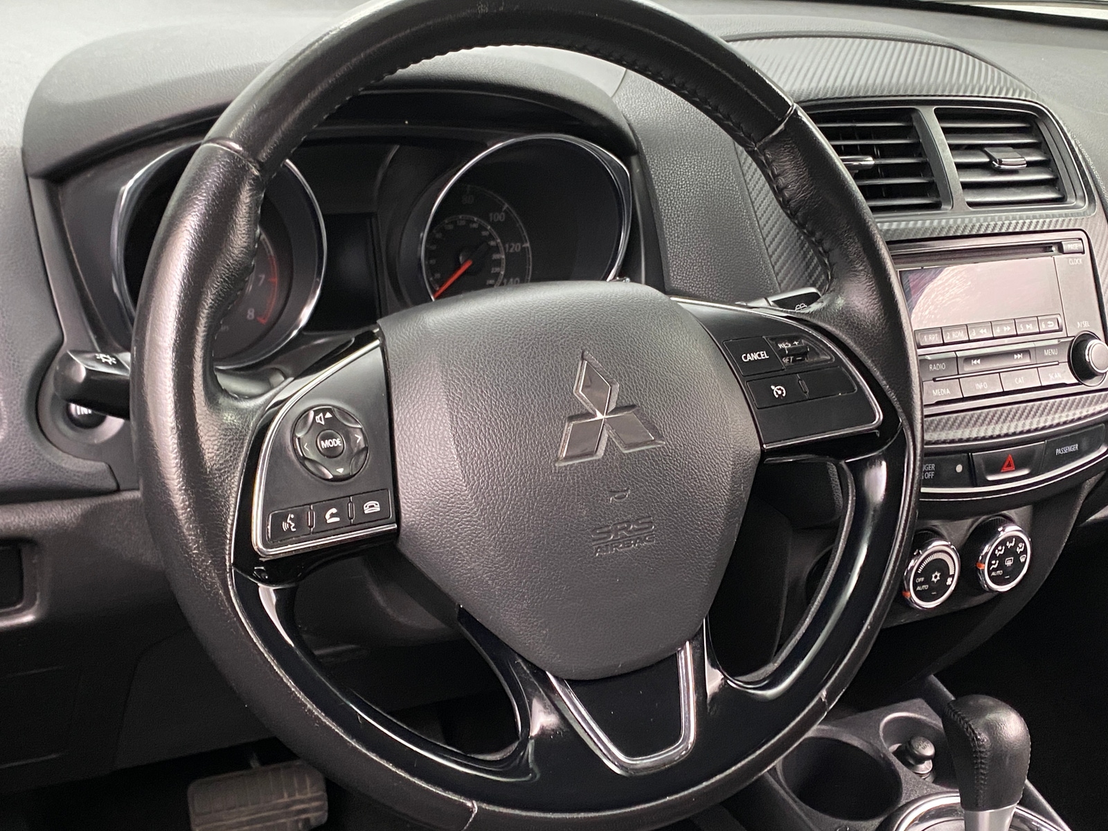 Thumbnail: 2017 Mitsubishi Outlander Sport - 5