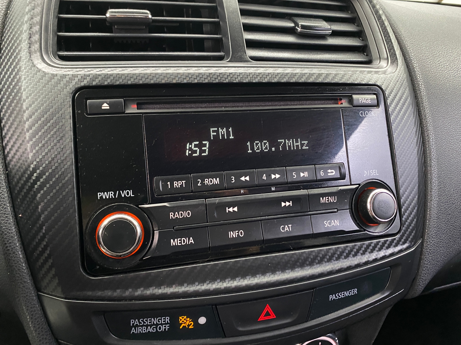 Thumbnail: 2017 Mitsubishi Outlander Sport - 4