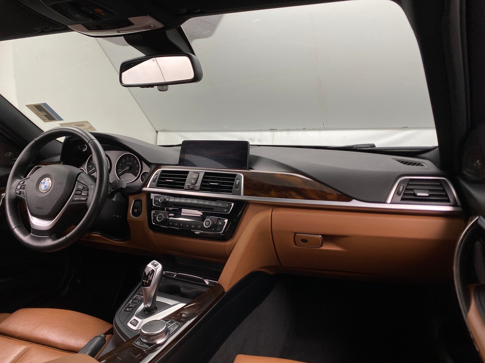 Thumbnail: 2017 BMW 3 Series - 2
