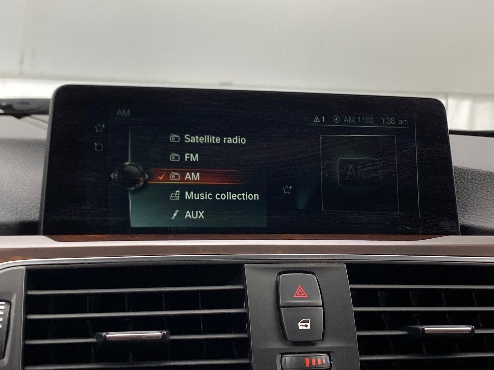Thumbnail: 2017 BMW 3 Series - 3