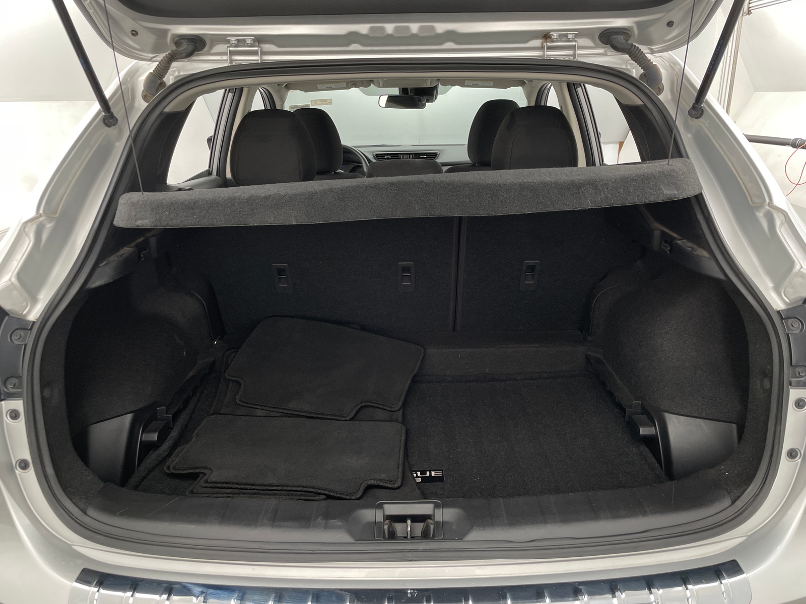 Thumbnail: 2021 Nissan Rogue Sport - 7