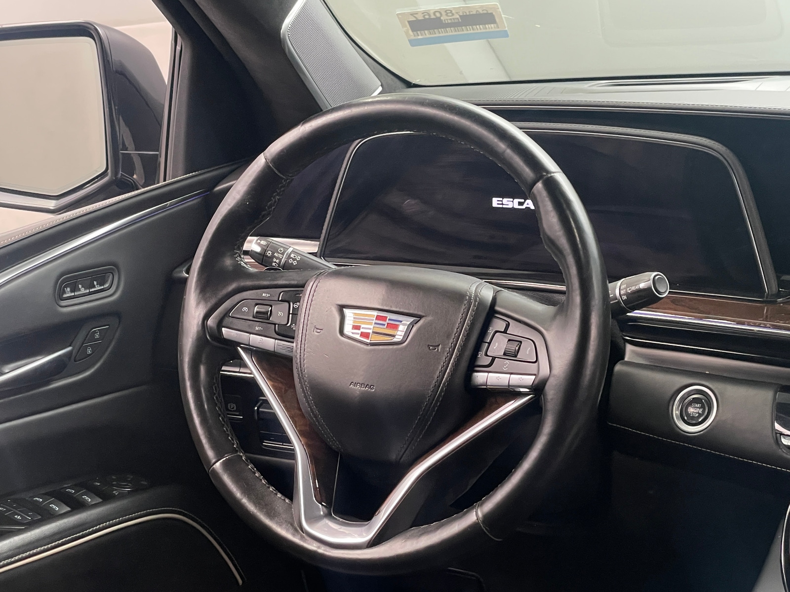 Thumbnail: 2022 Cadillac Escalade - 4