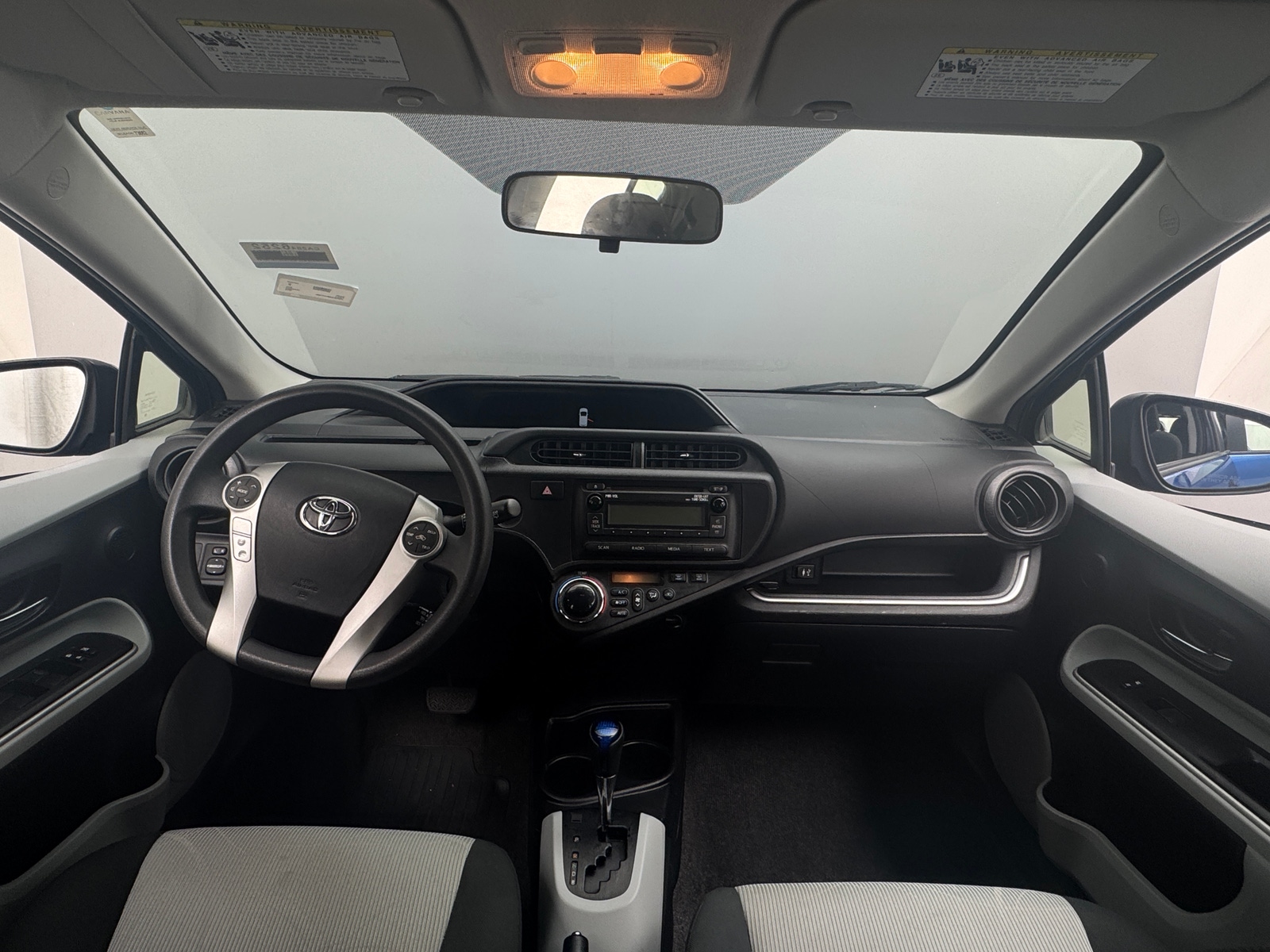 Thumbnail: 2014 Toyota Prius c - 3