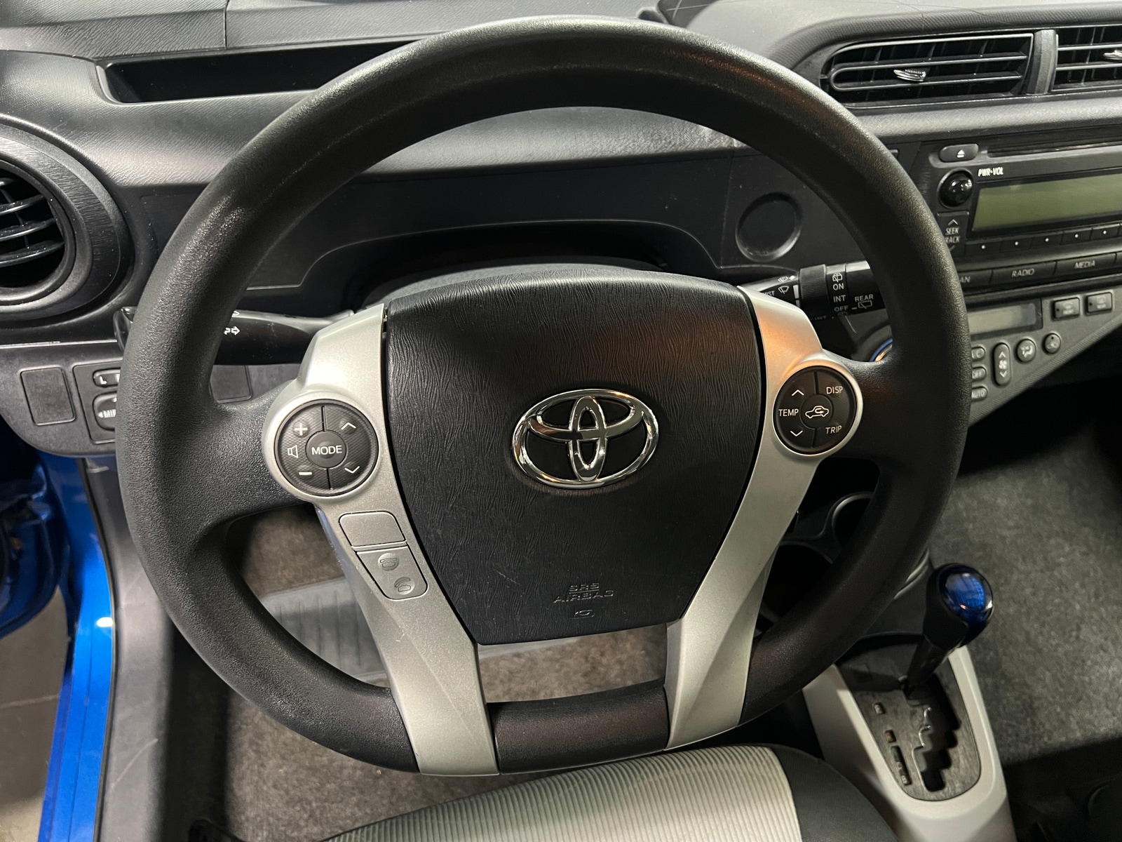 Thumbnail: 2014 Toyota Prius c - 5