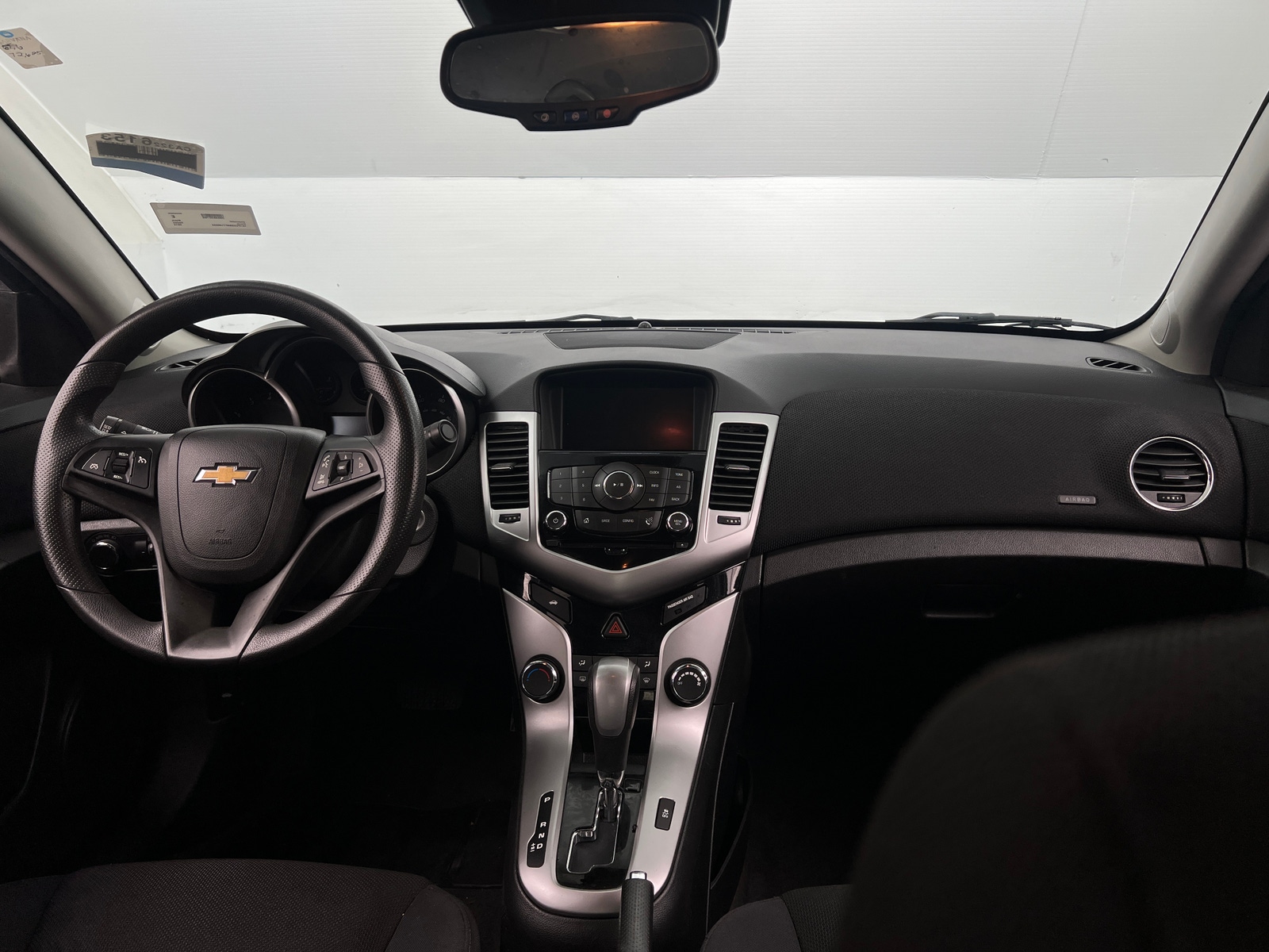 Thumbnail: 2015 Chevrolet Cruze - 3