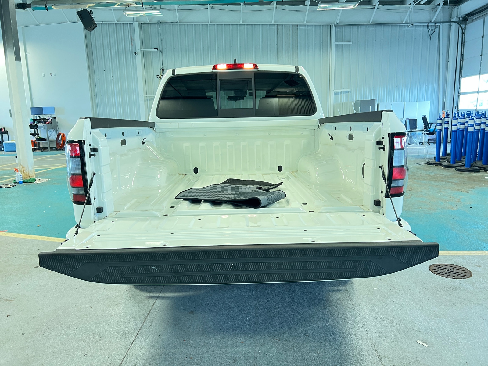 Thumbnail: 2022 Nissan Frontier - 7