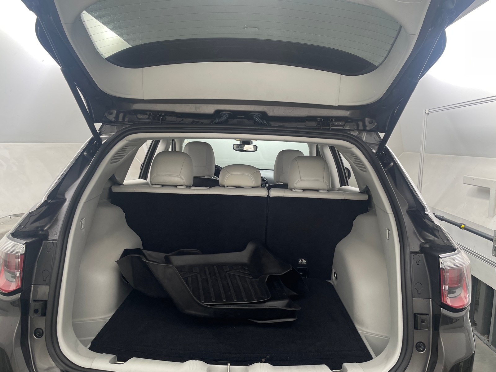 Thumbnail: 2018 Jeep Compass - 6