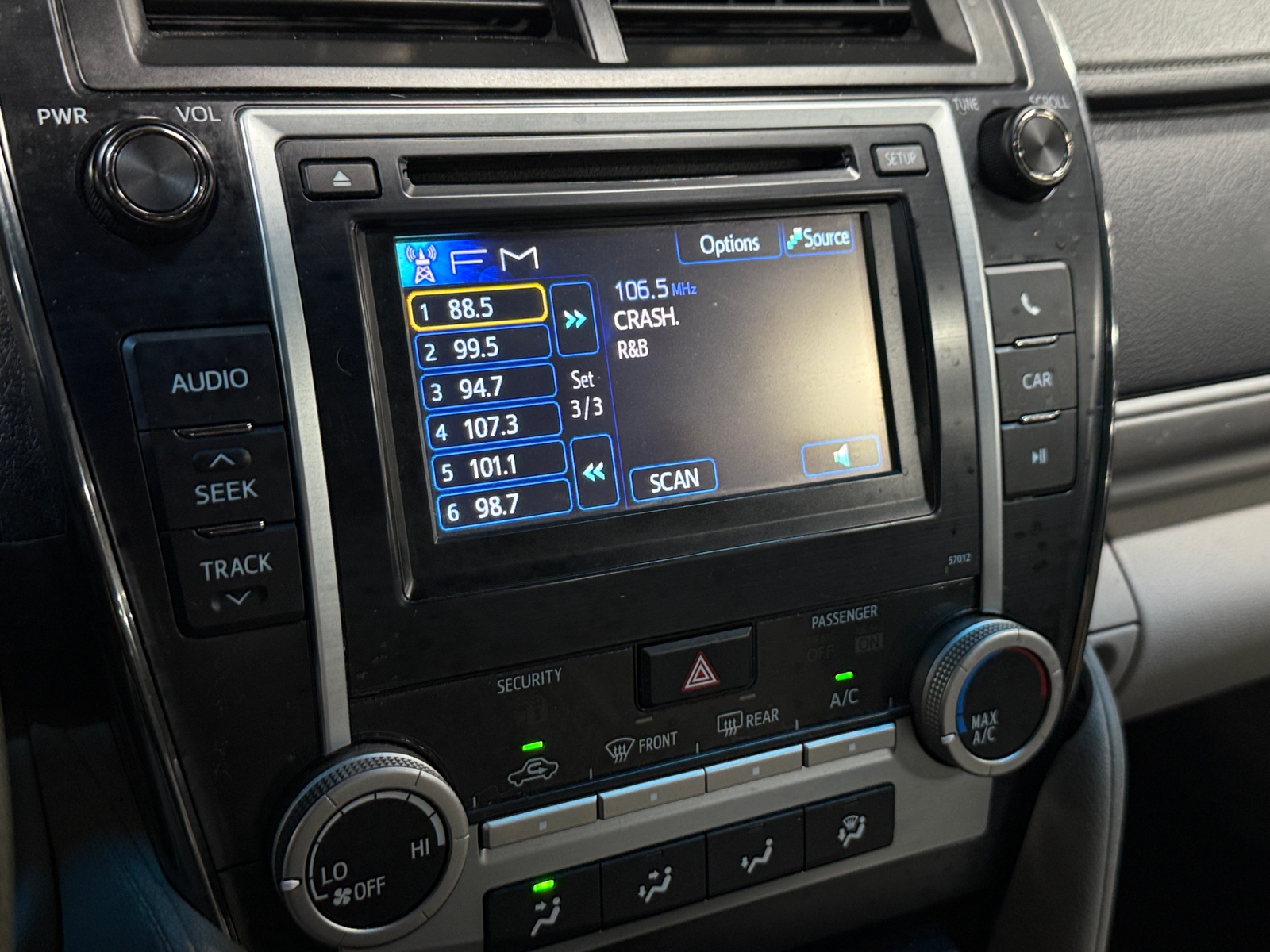 Thumbnail: 2012 Toyota Camry - 4